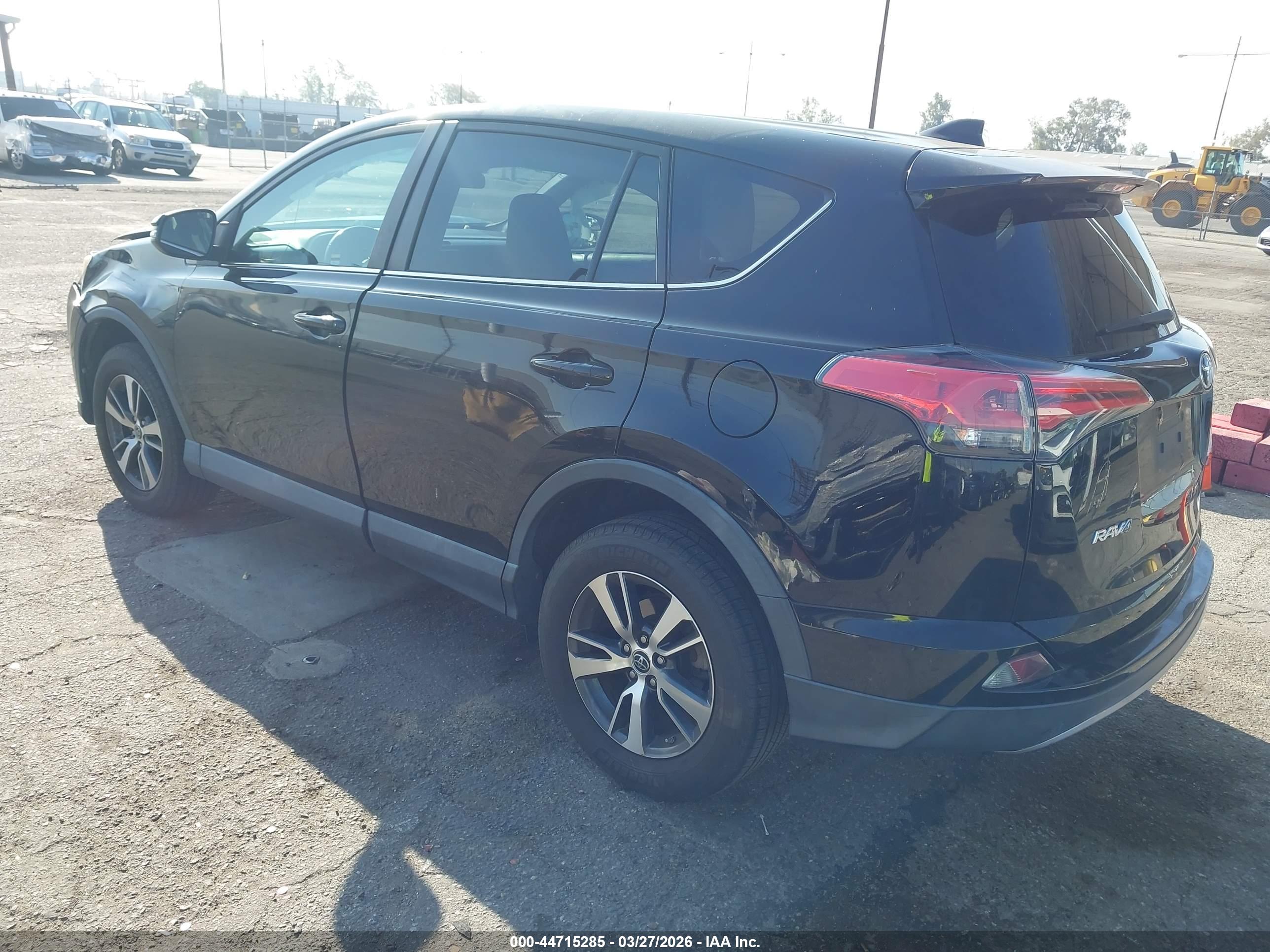 TOYOTA RAV4 image 3