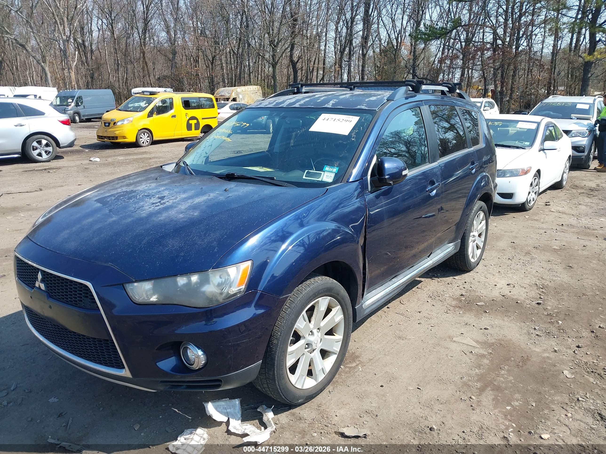 MITSUBISHI OUTLANDER image 6