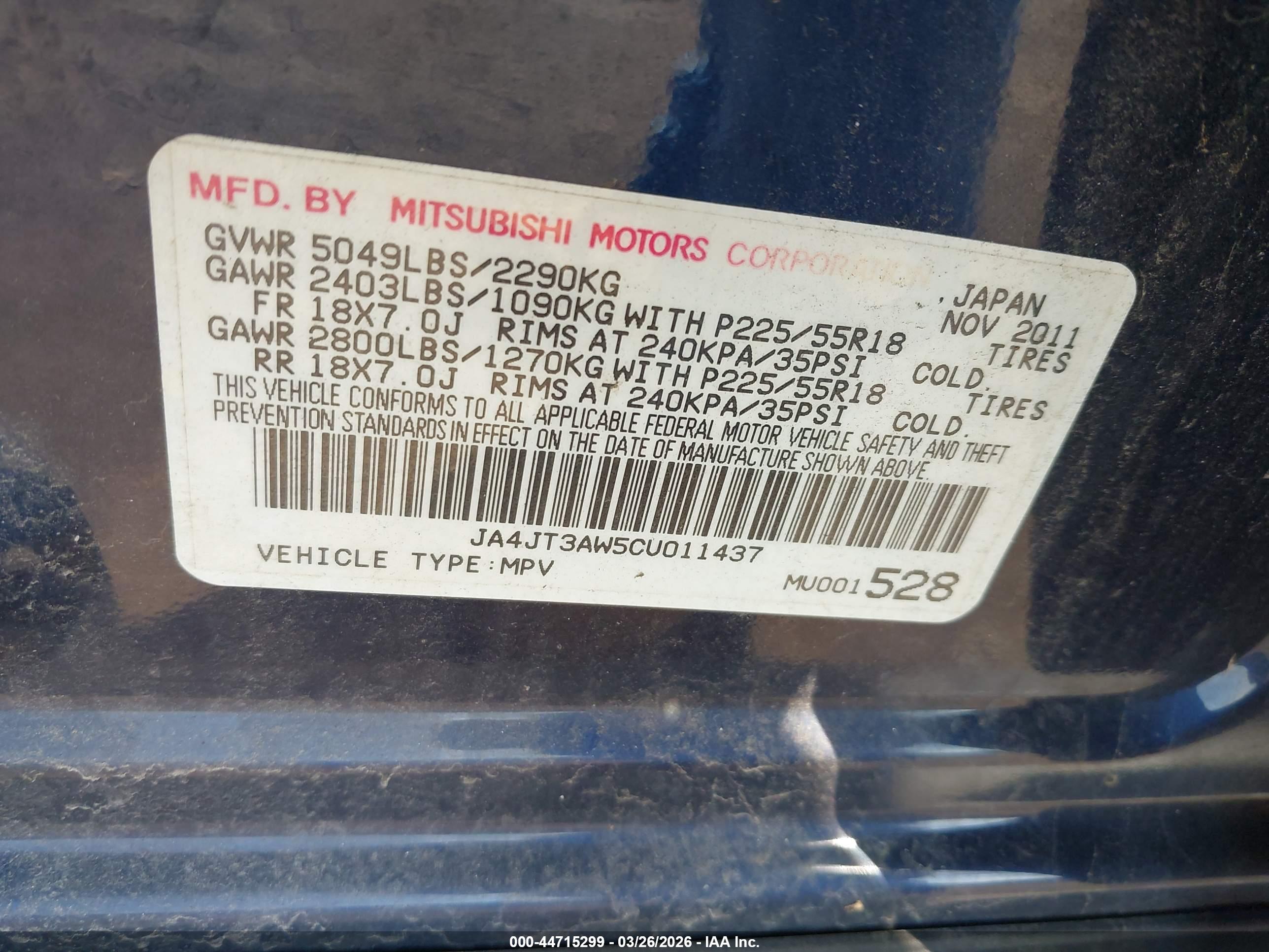MITSUBISHI OUTLANDER image 9