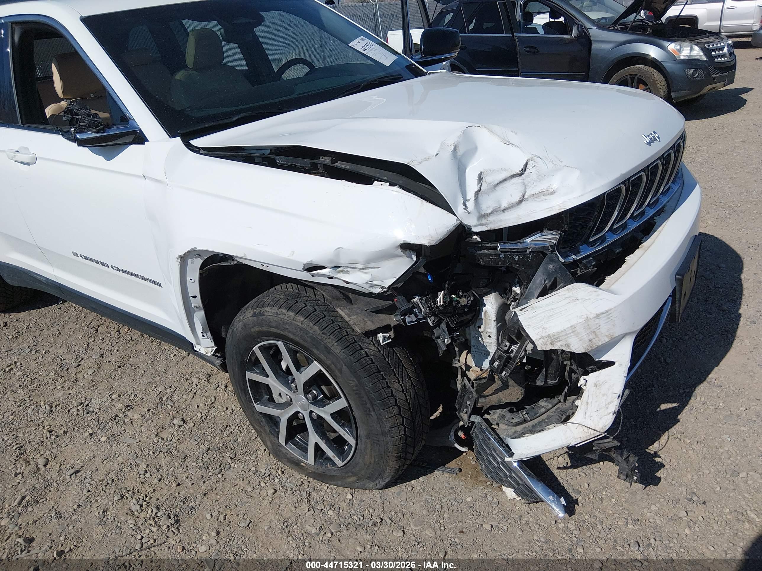 JEEP GRAND image 6