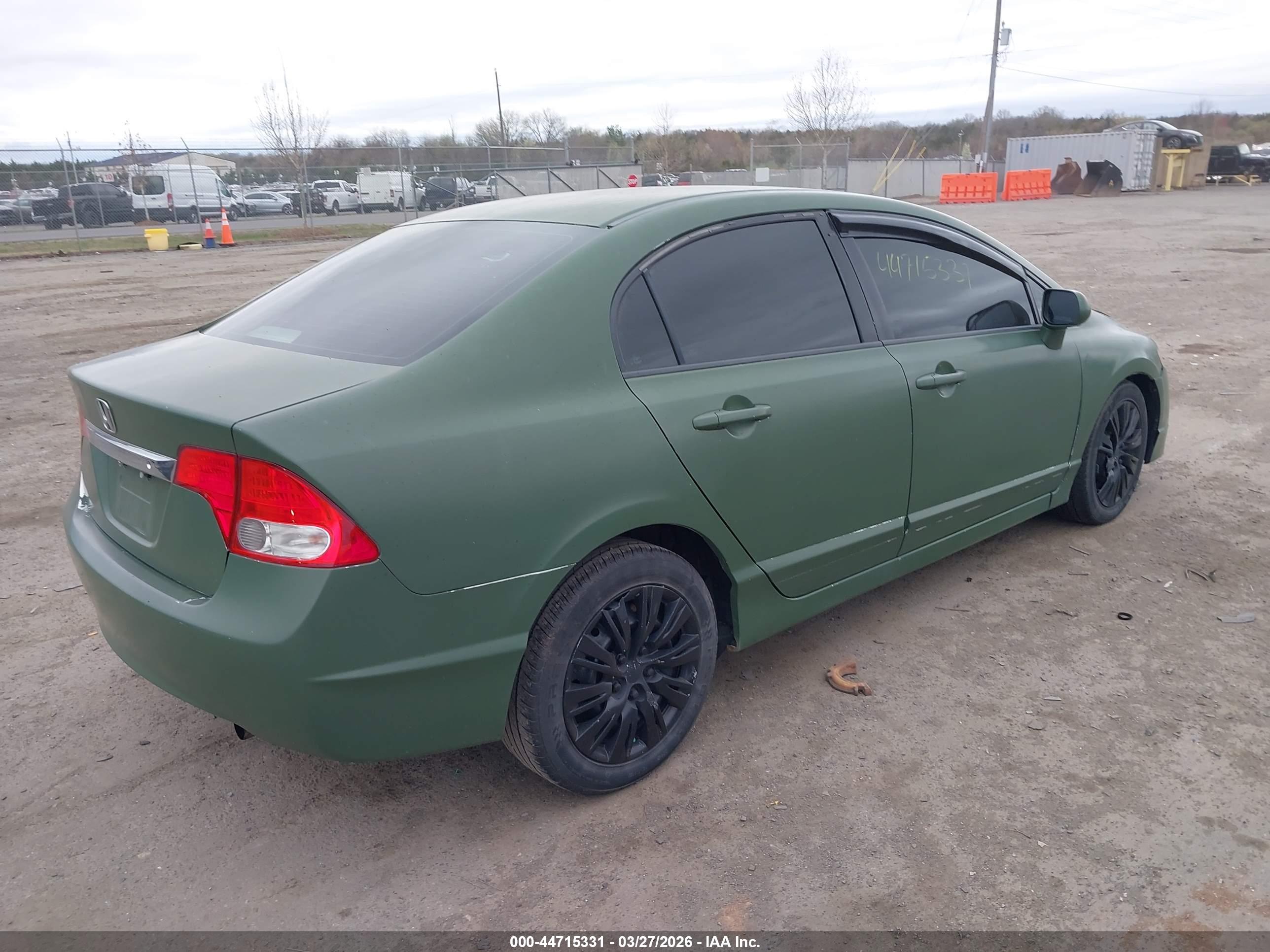 HONDA CIVIC image 4