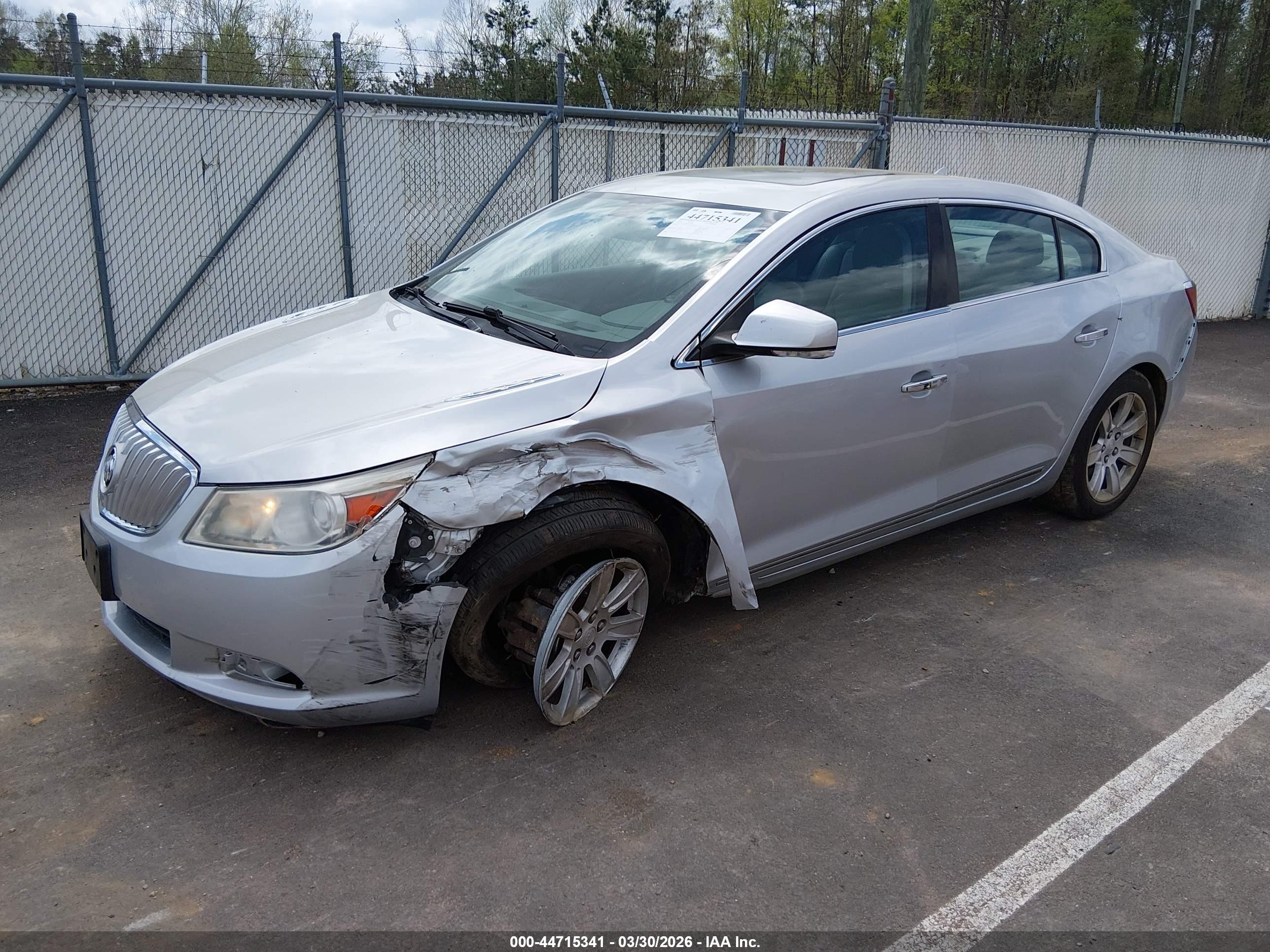 BUICK LACROSSE image 2