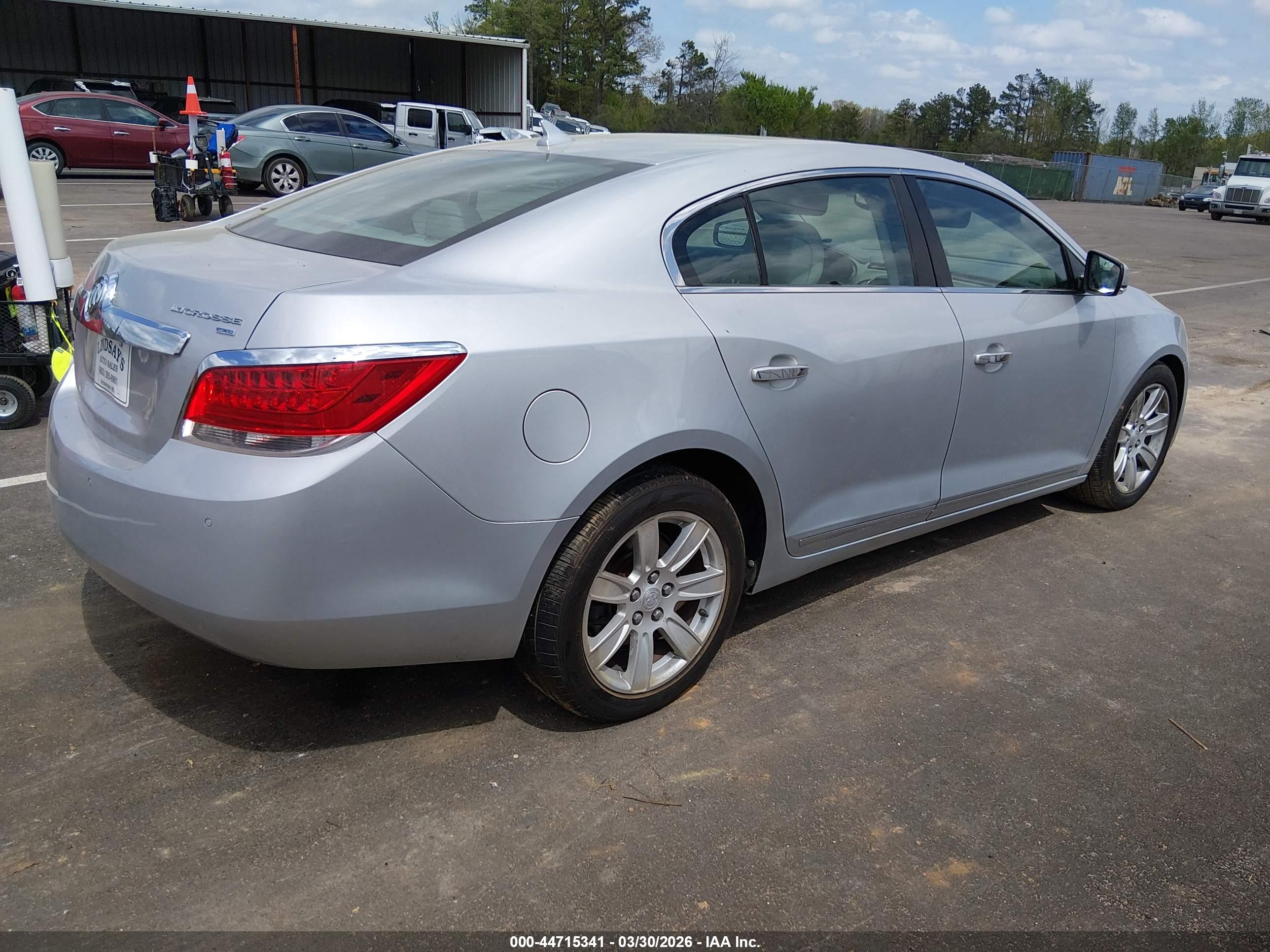 BUICK LACROSSE image 4