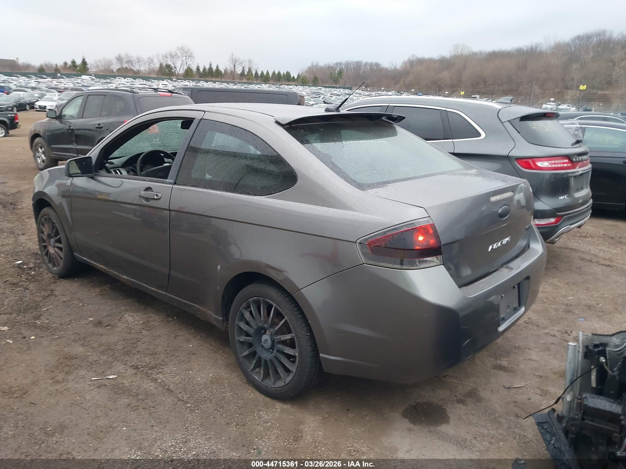 FORD FOCUS image 3