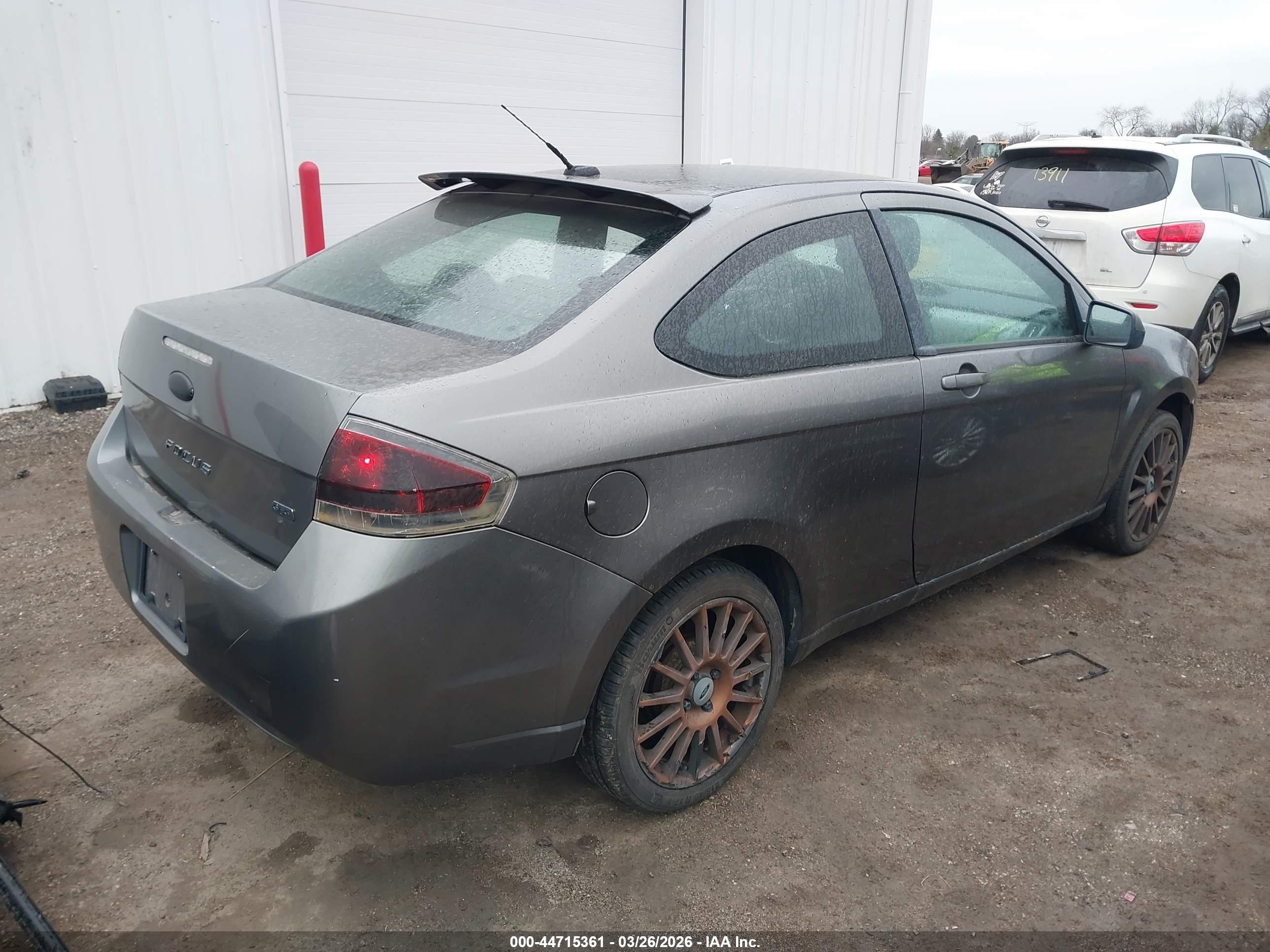 FORD FOCUS image 4