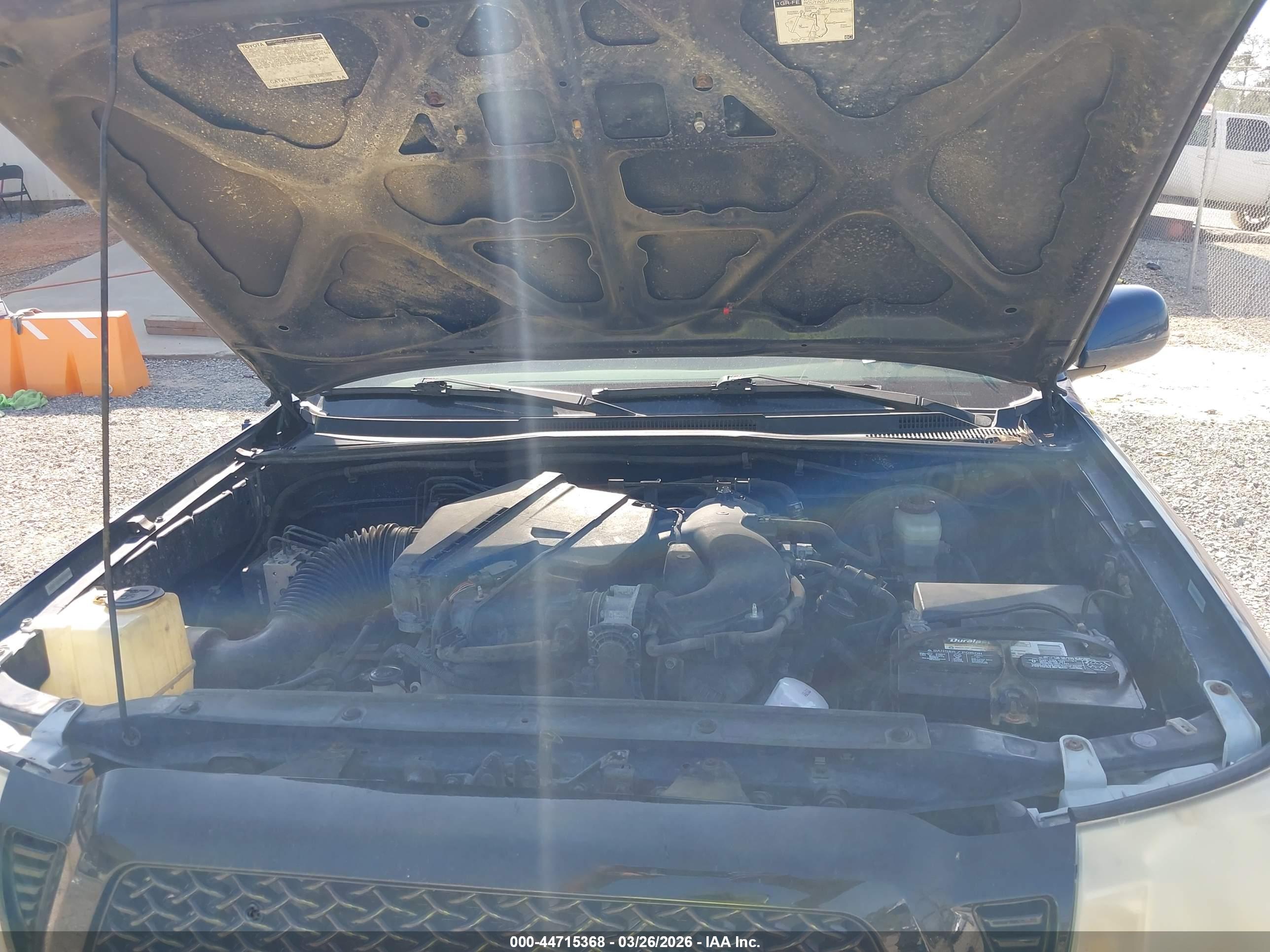 TOYOTA TACOMA image 10