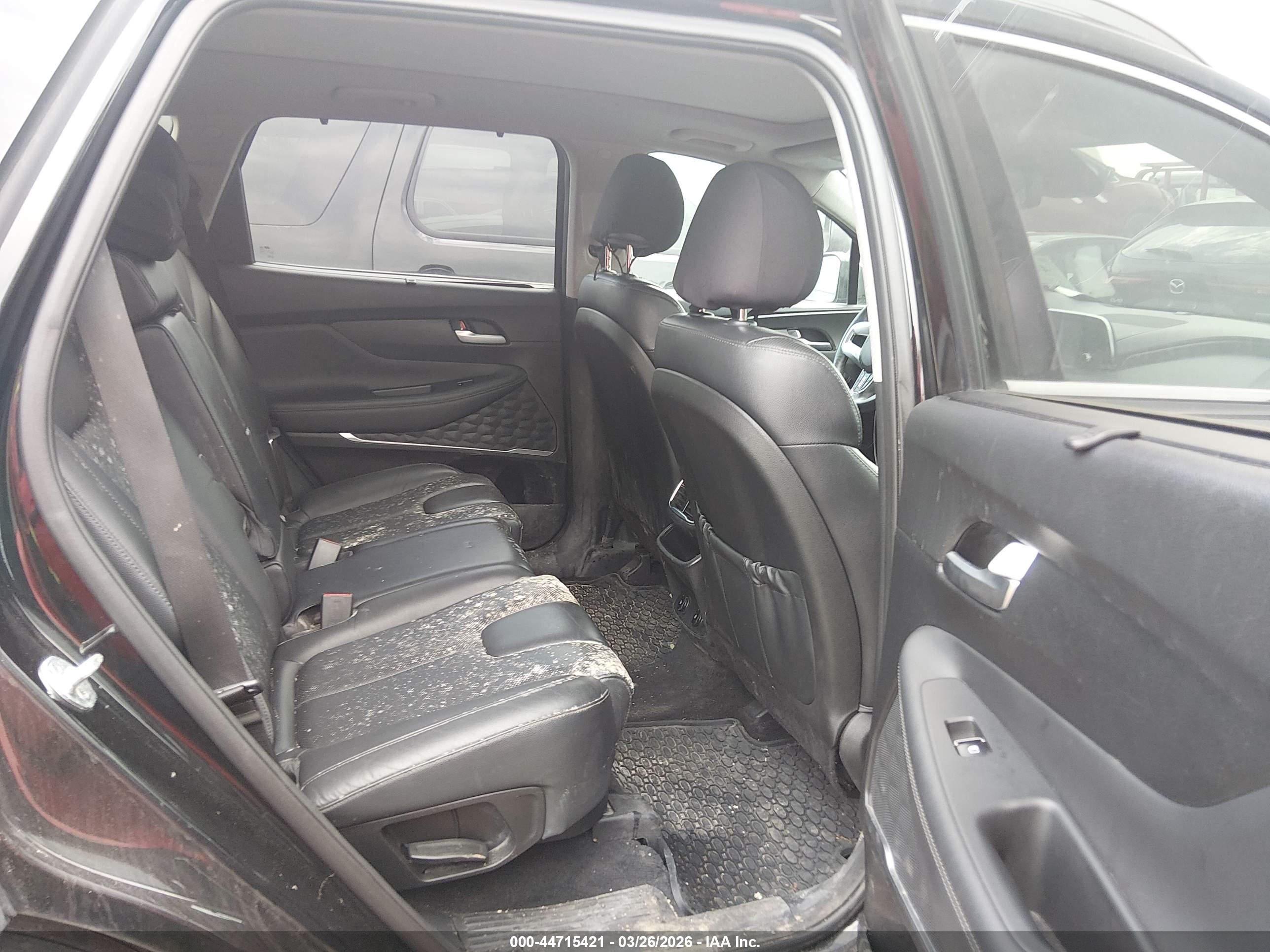HYUNDAI SANTA image 8
