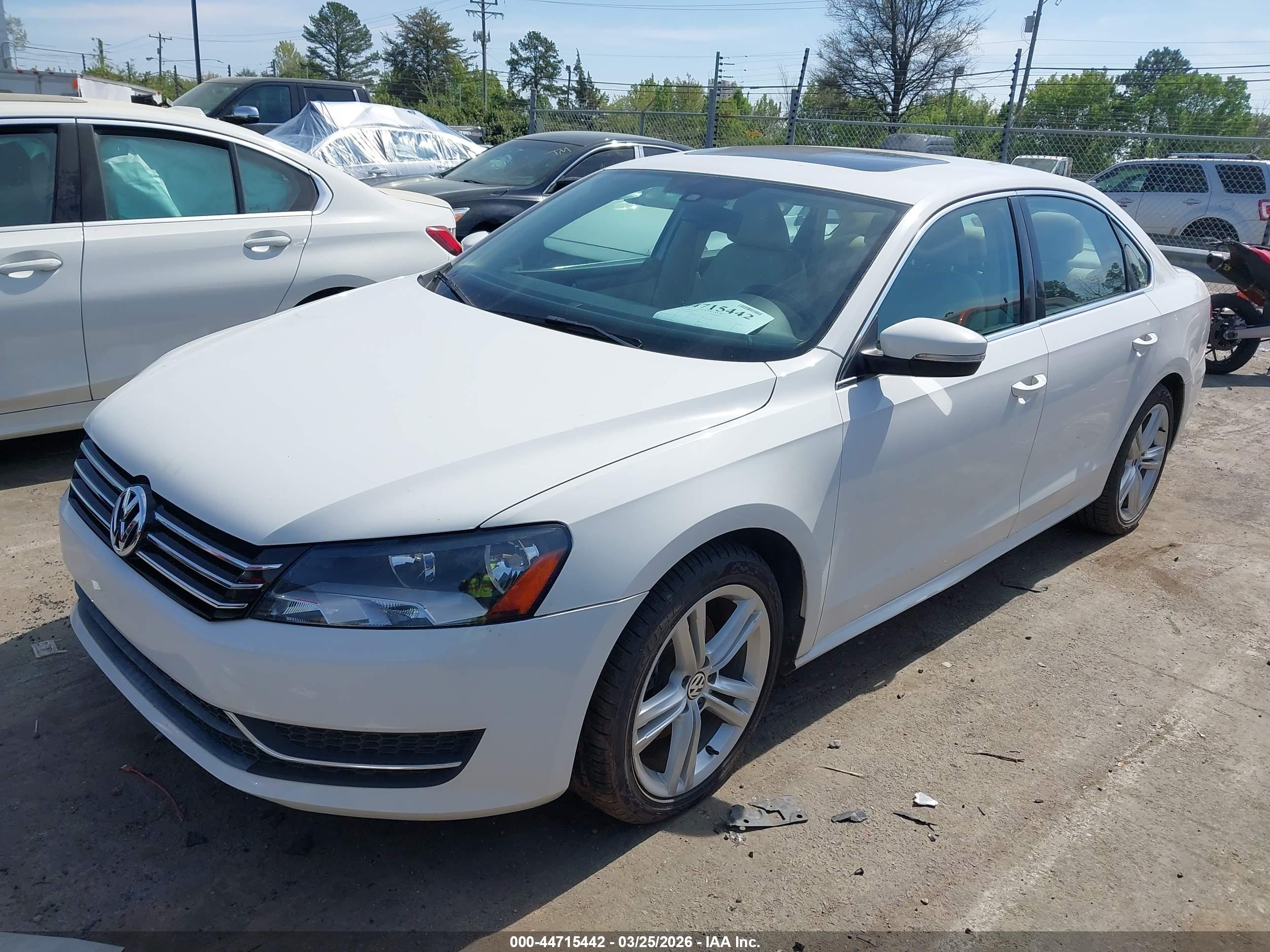 VOLKSWAGEN PASSAT image 2