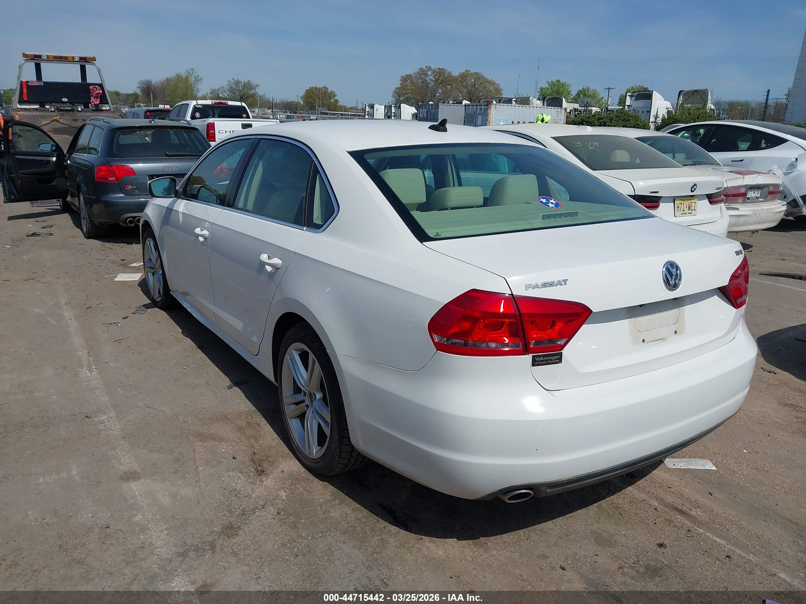 VOLKSWAGEN PASSAT image 3