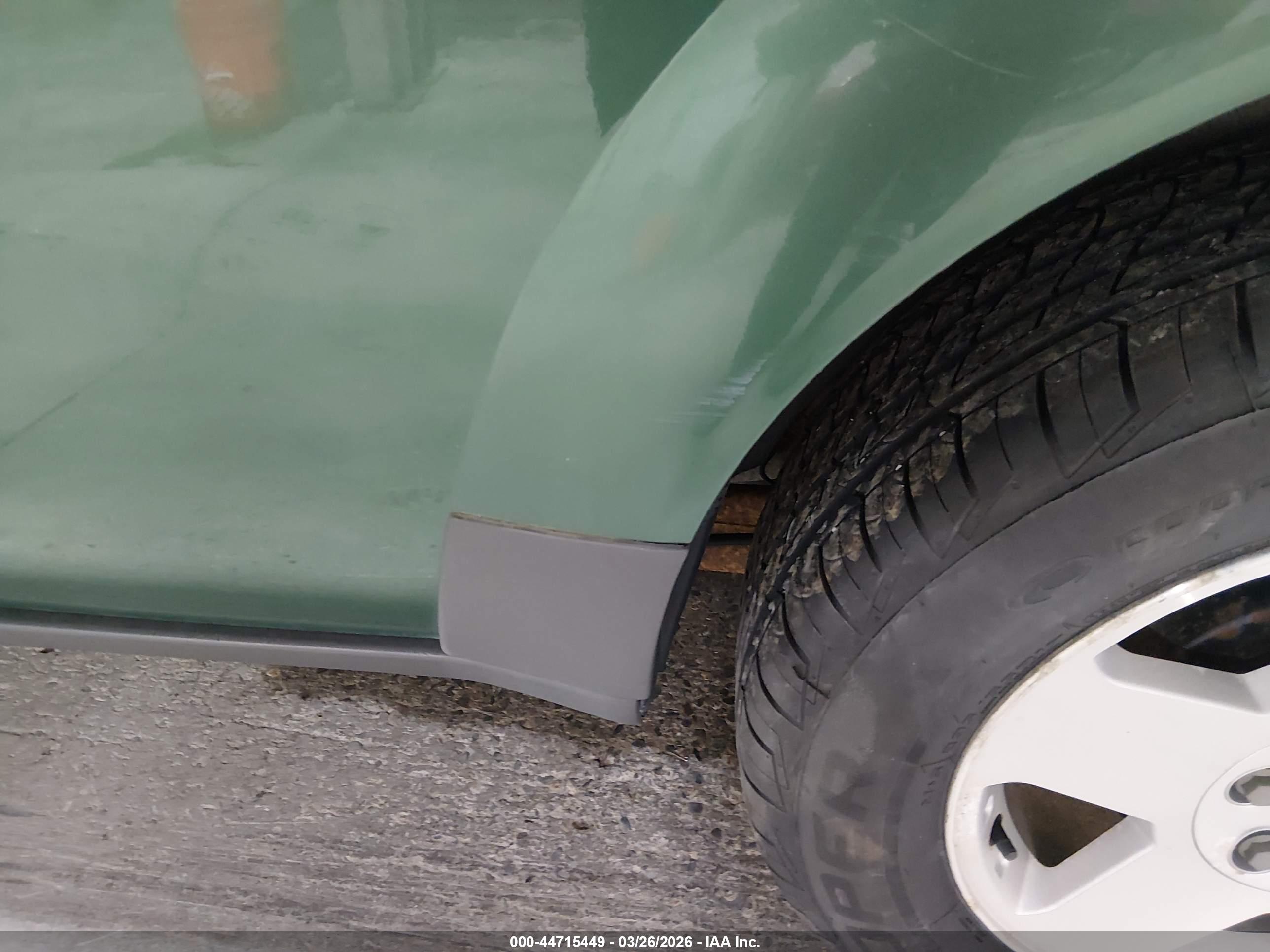 SATURN VUE image 6