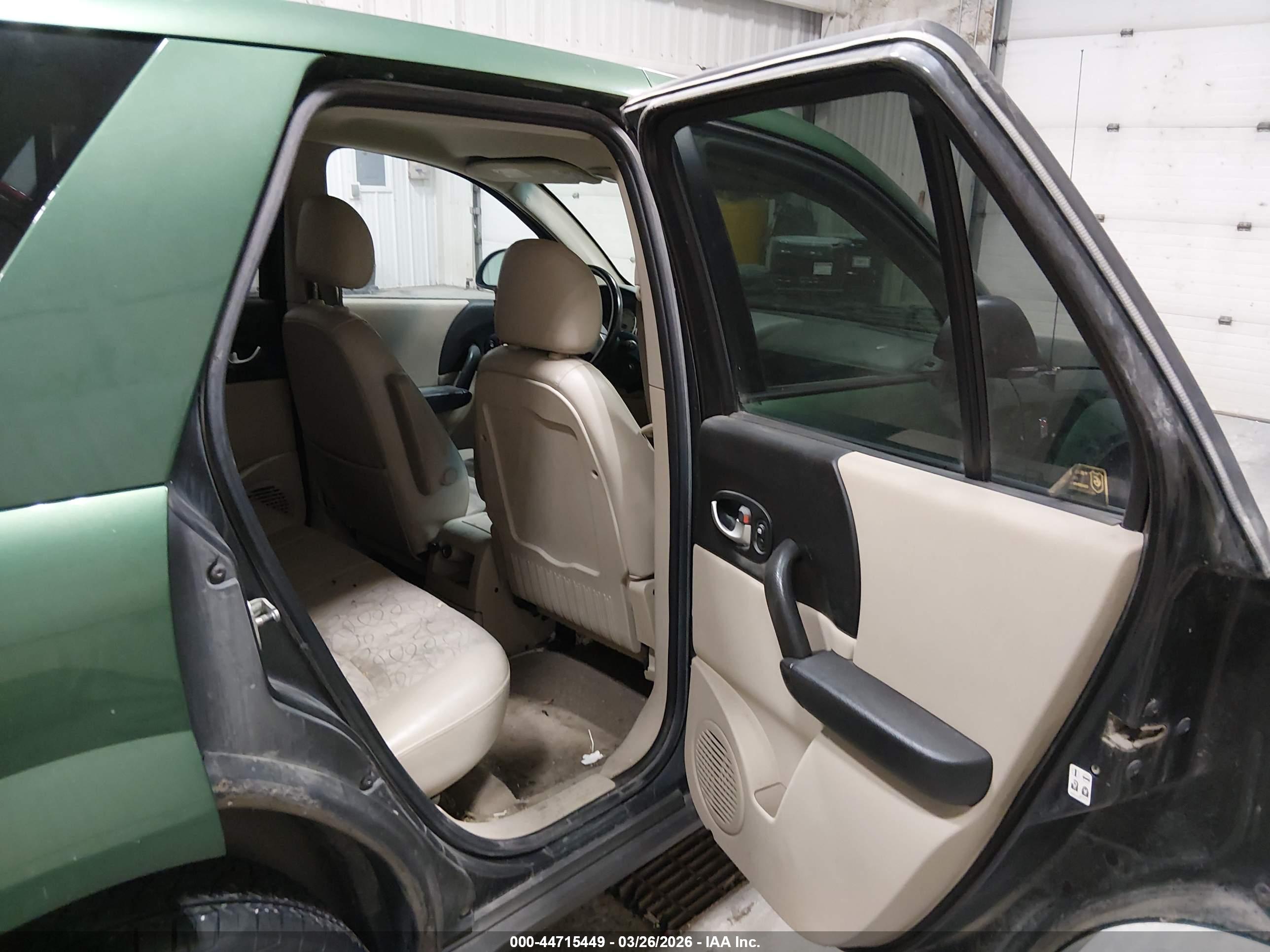 SATURN VUE image 8