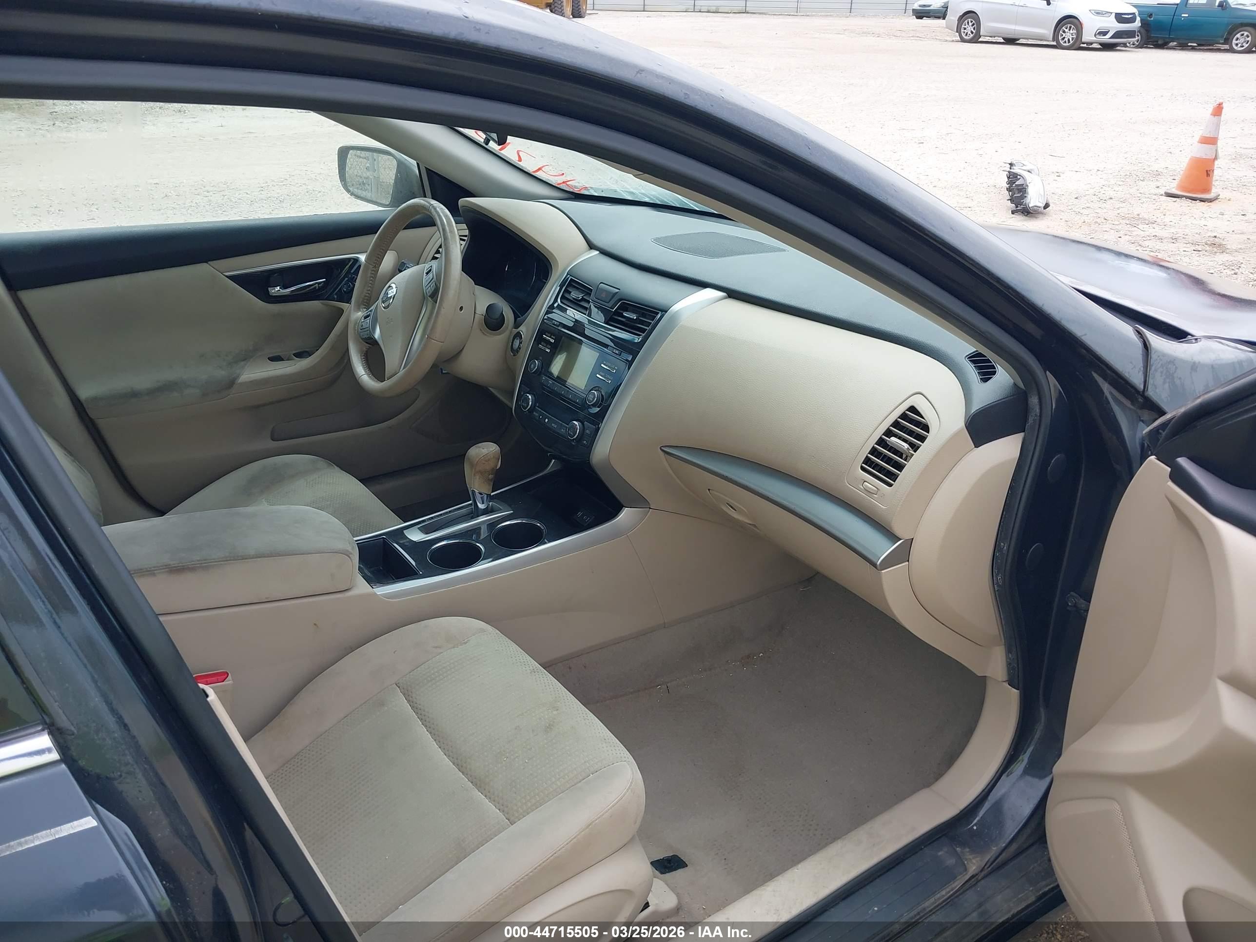 NISSAN ALTIMA image 5
