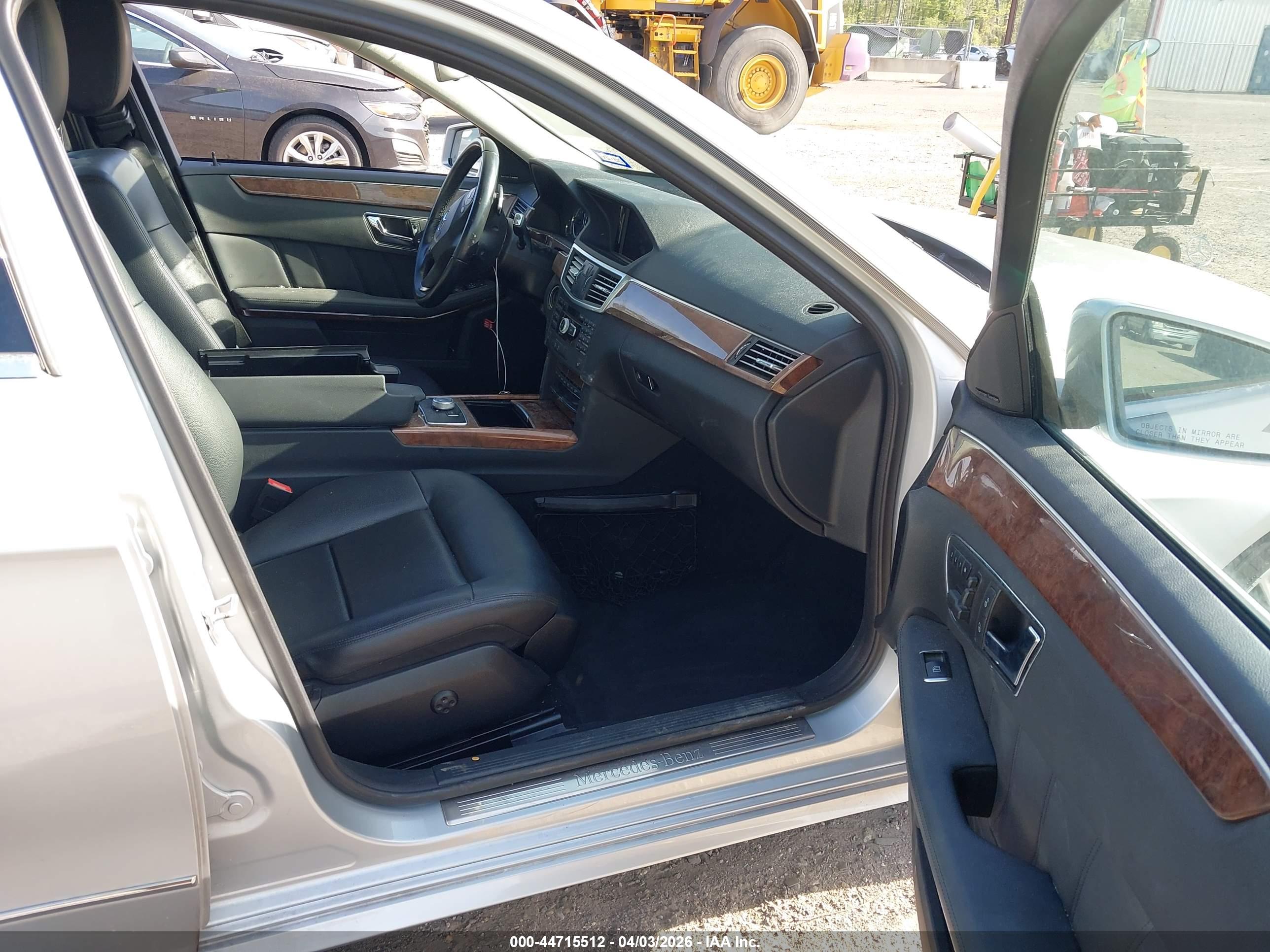 MERCEDES-BENZ E image 5