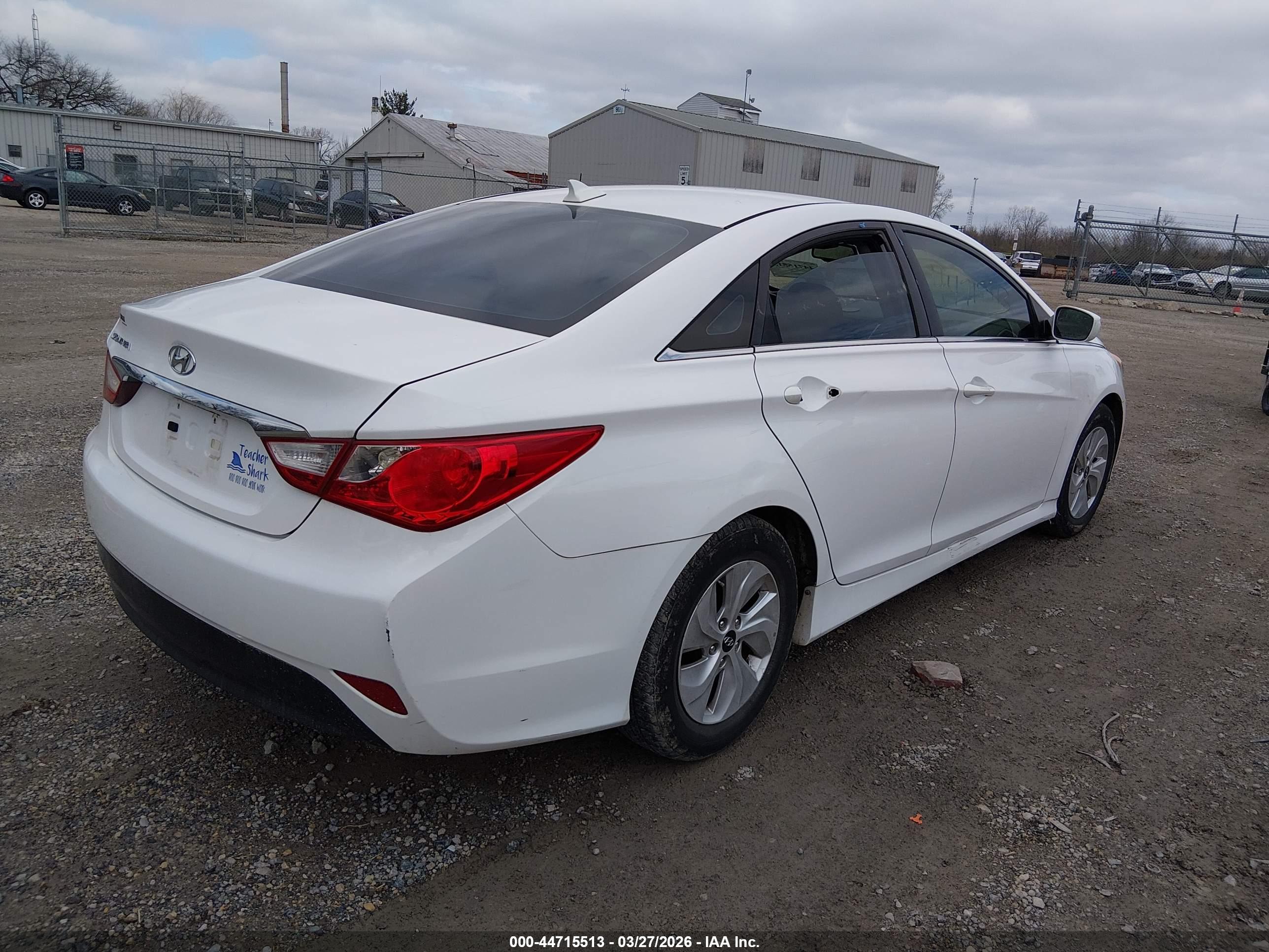 HYUNDAI SONATA image 4