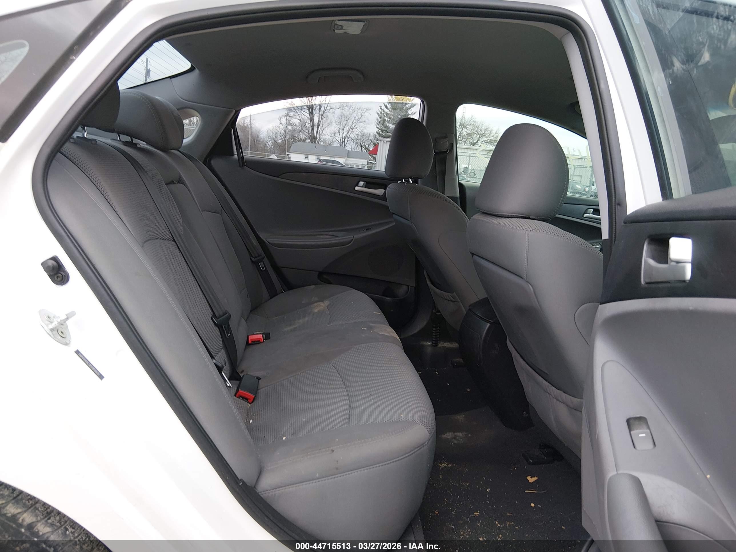 HYUNDAI SONATA image 8