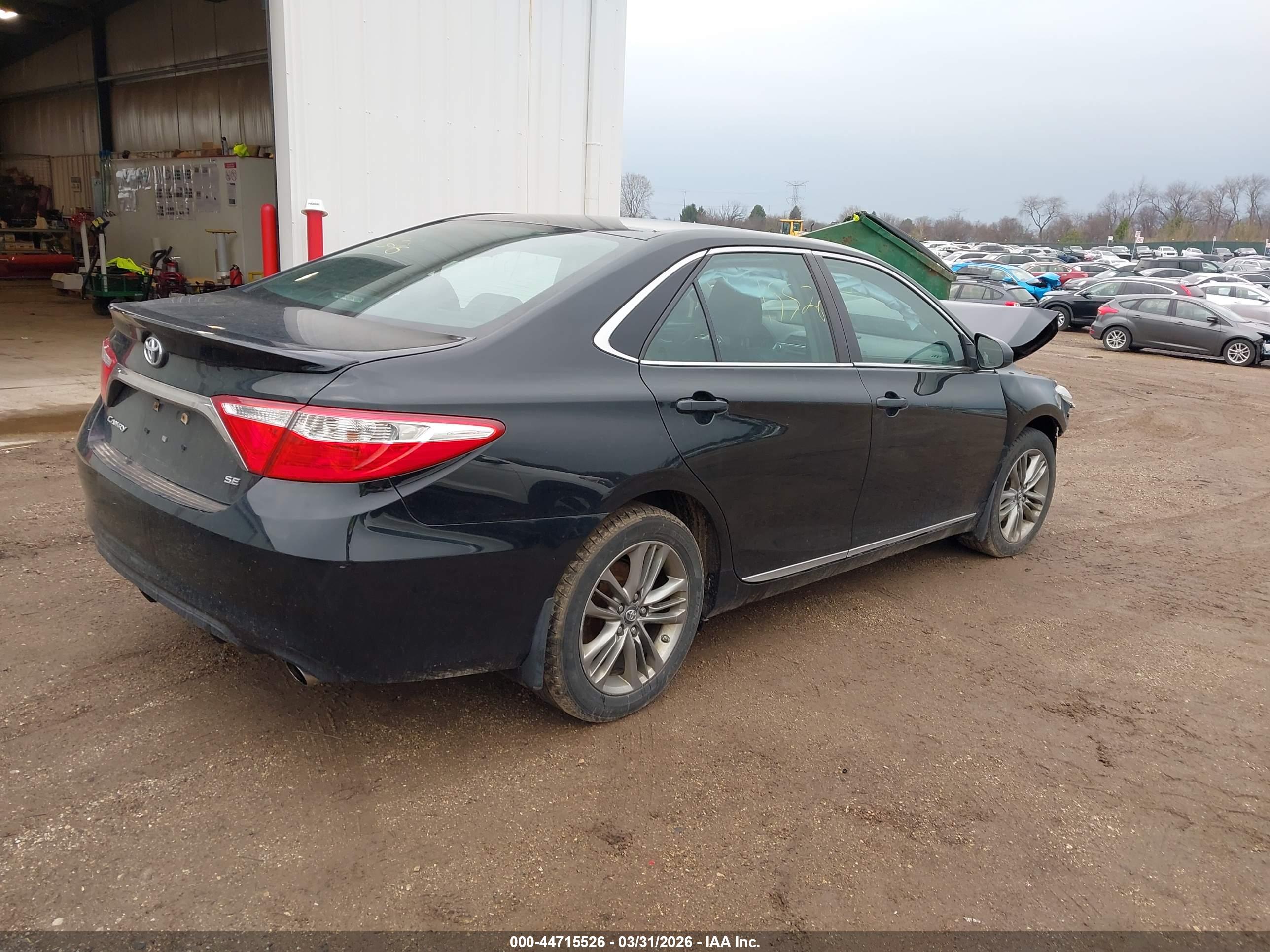 TOYOTA CAMRY image 4