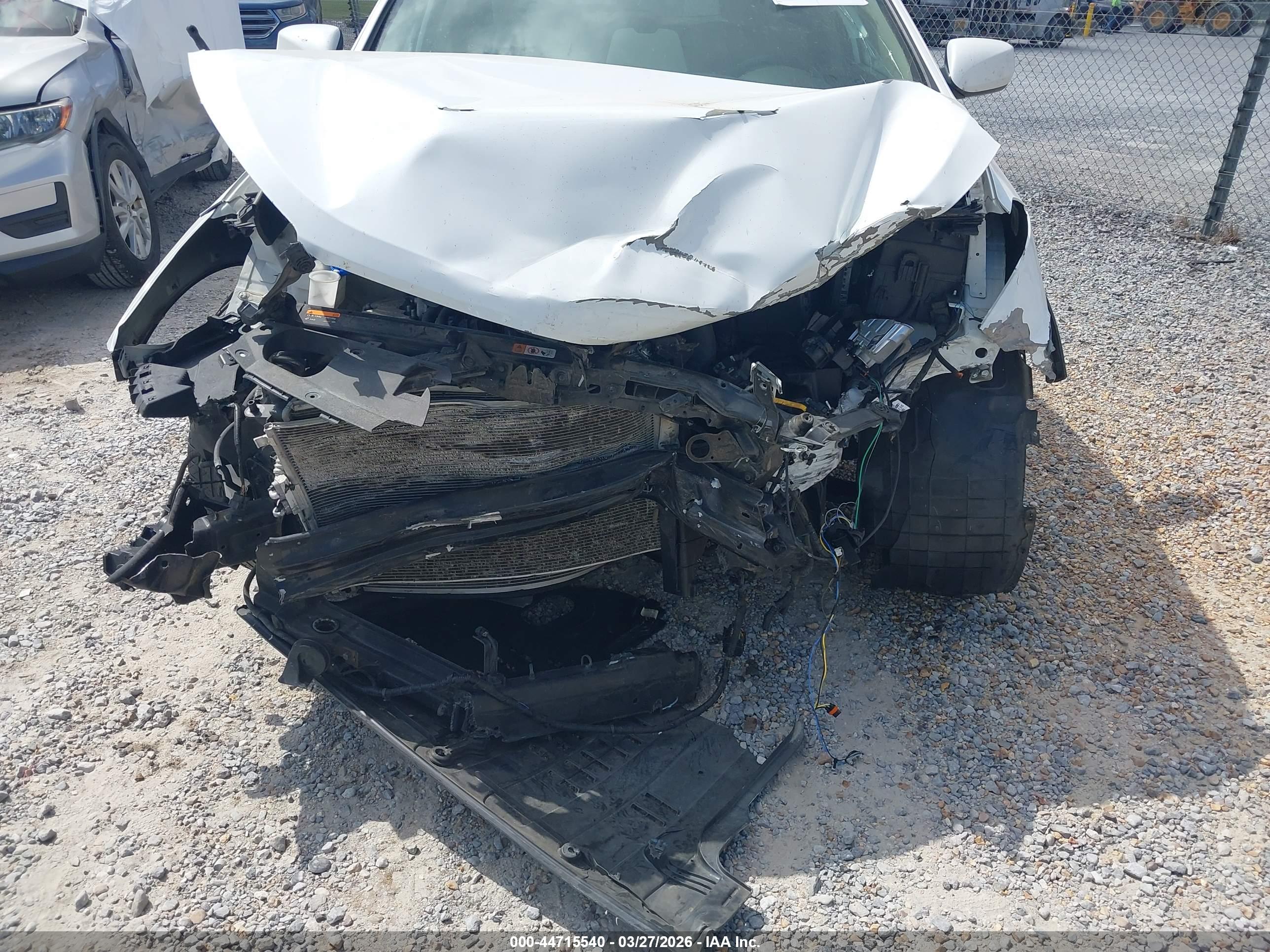 HYUNDAI SANTA image 6