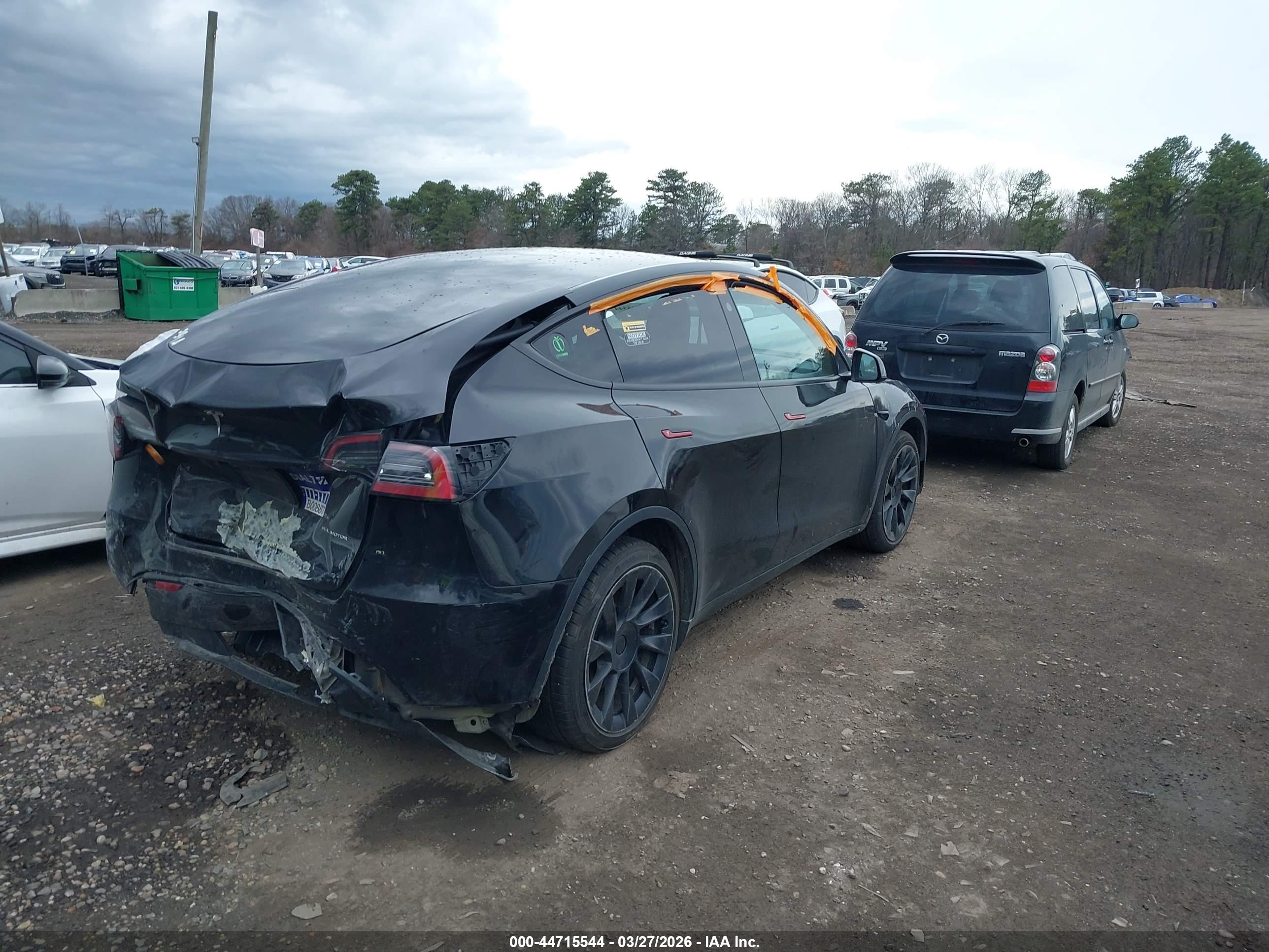 TESLA MODEL image 4