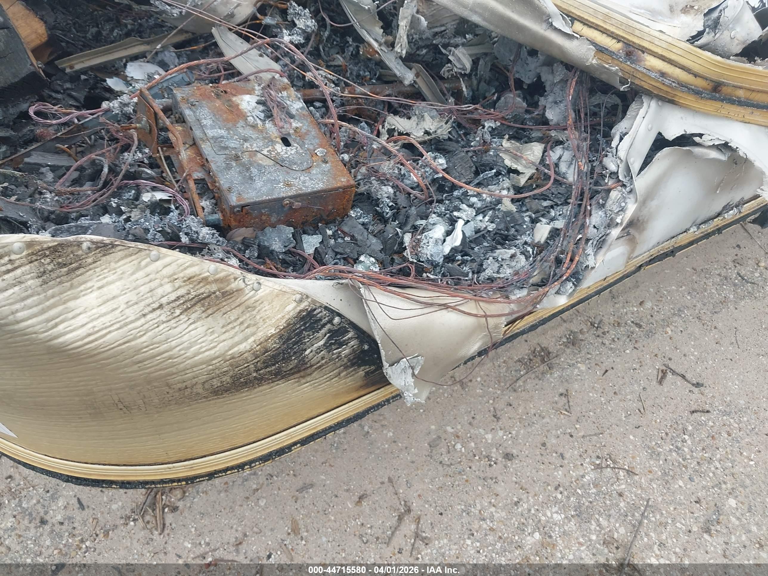SILVER STREAK image 9