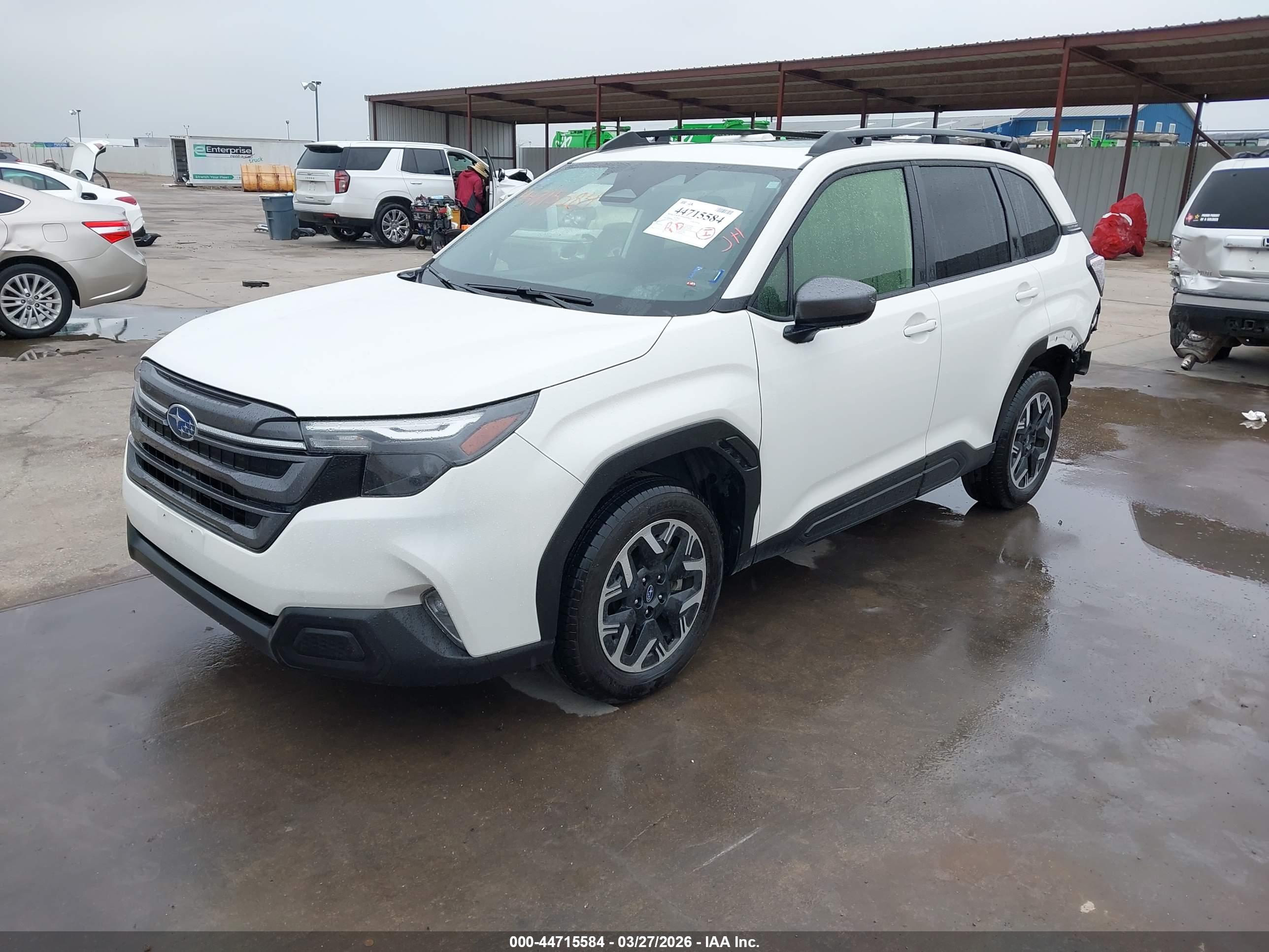 SUBARU FORESTER image 2