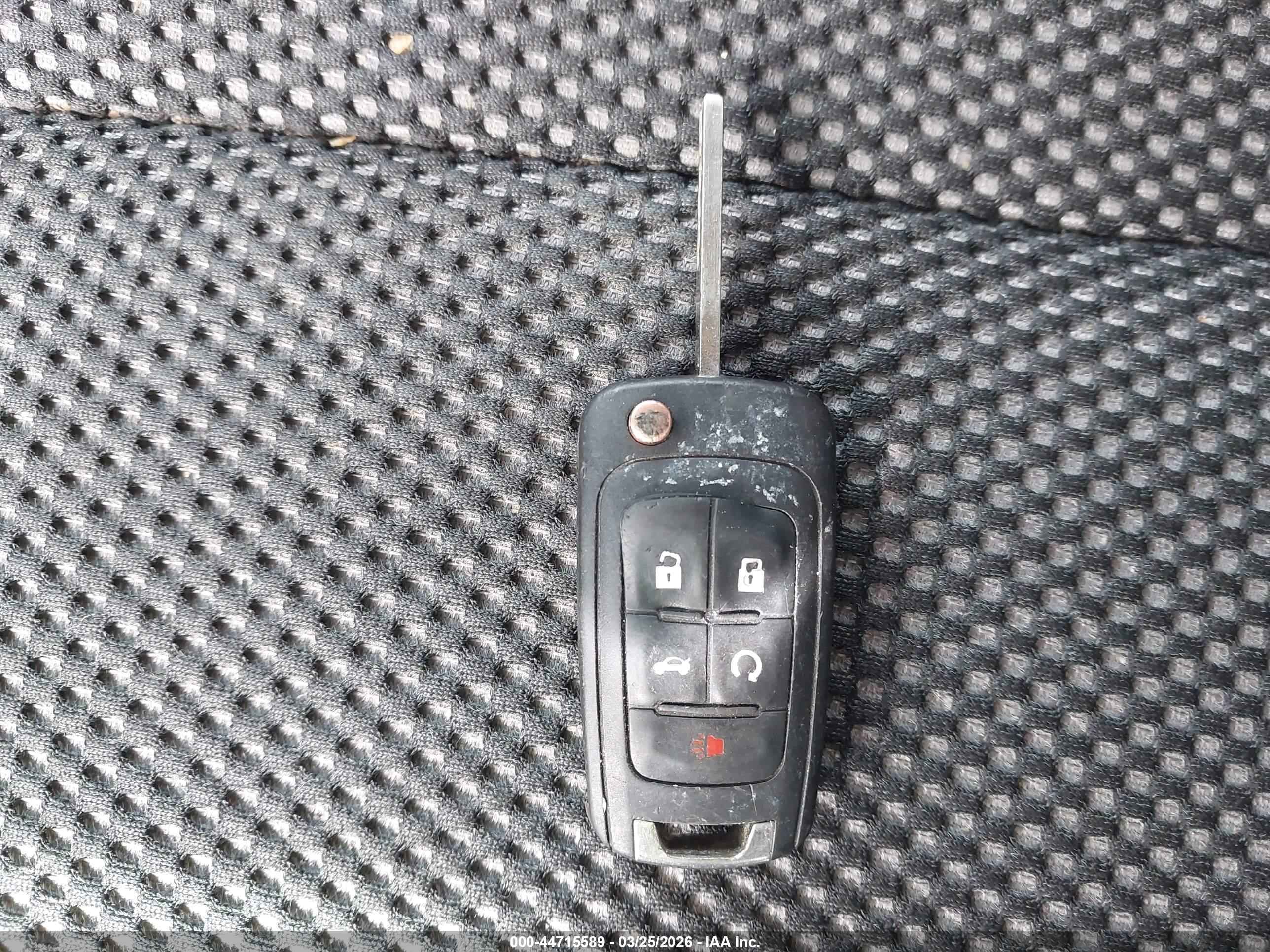 CHEVROLET EQUINOX image 11