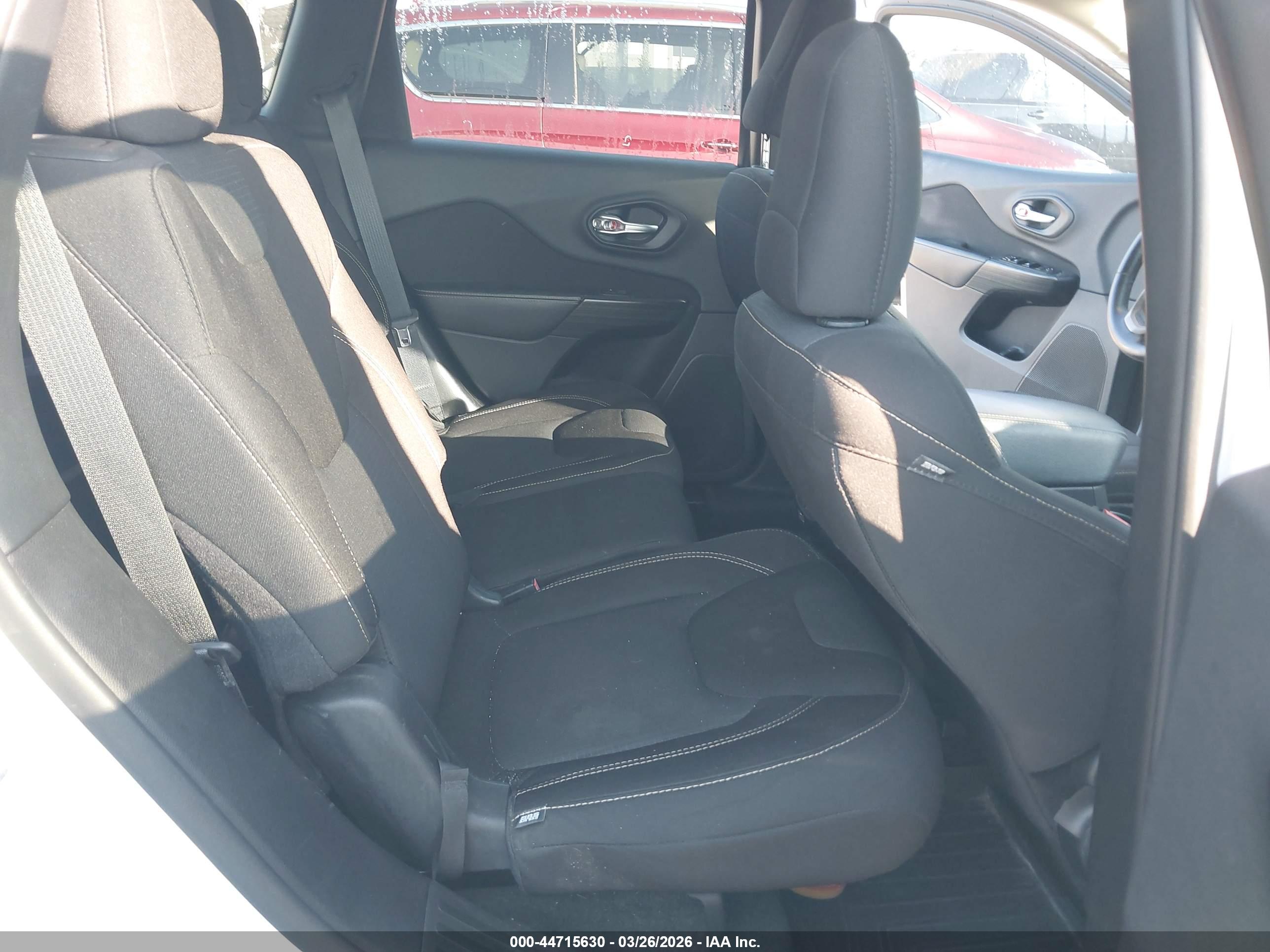 JEEP CHEROKEE image 8