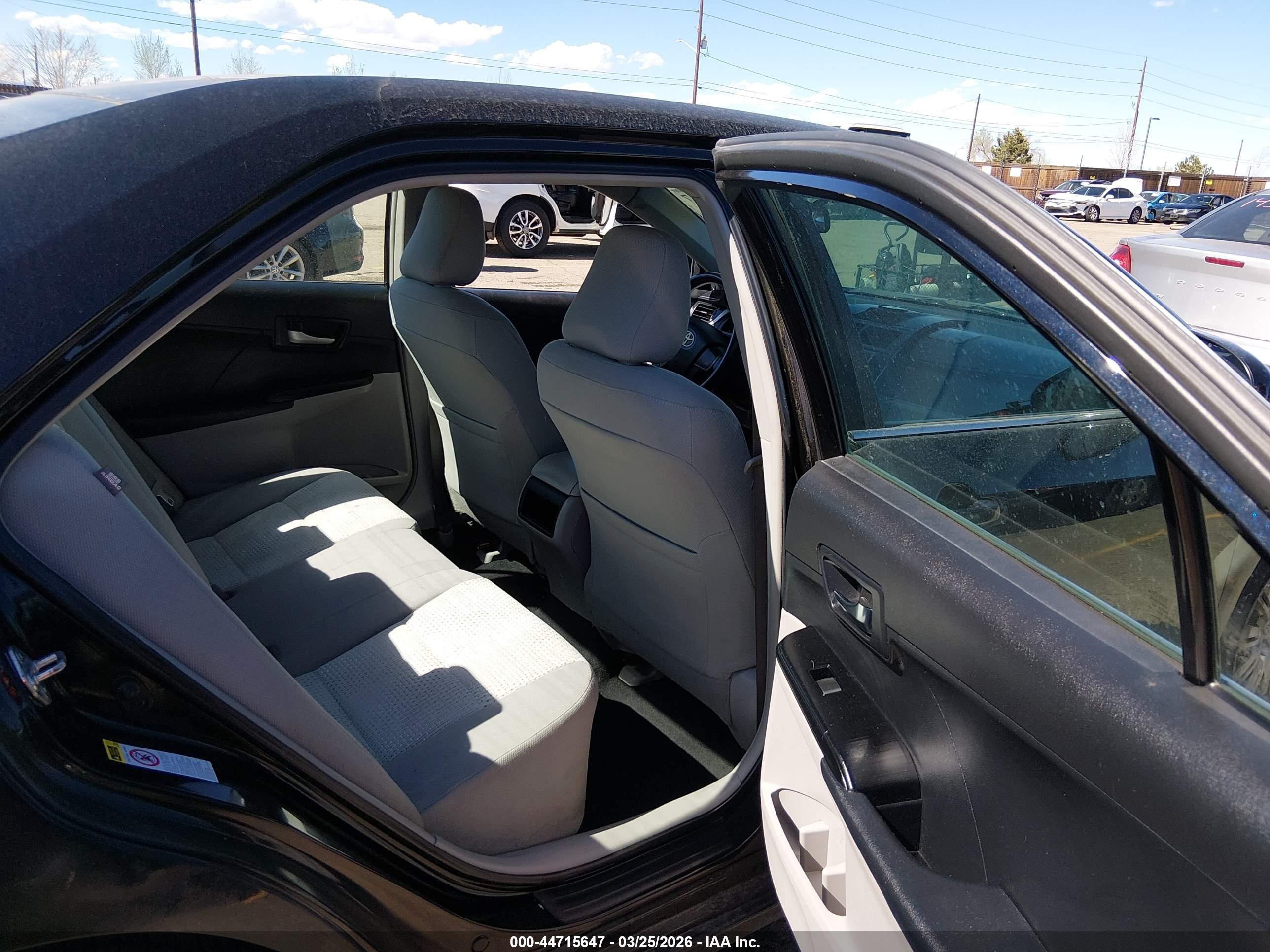TOYOTA CAMRY image 8