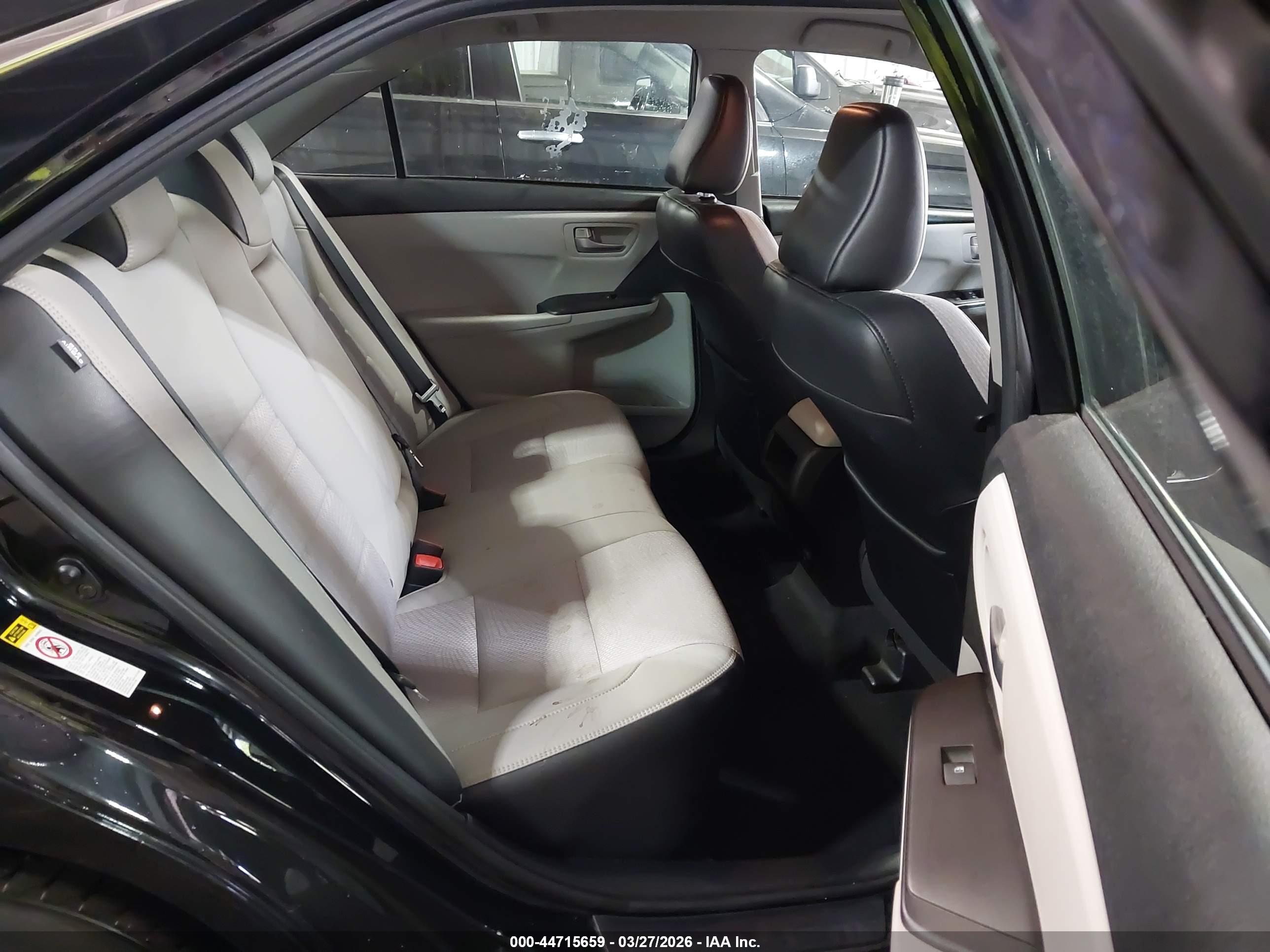 TOYOTA CAMRY image 8