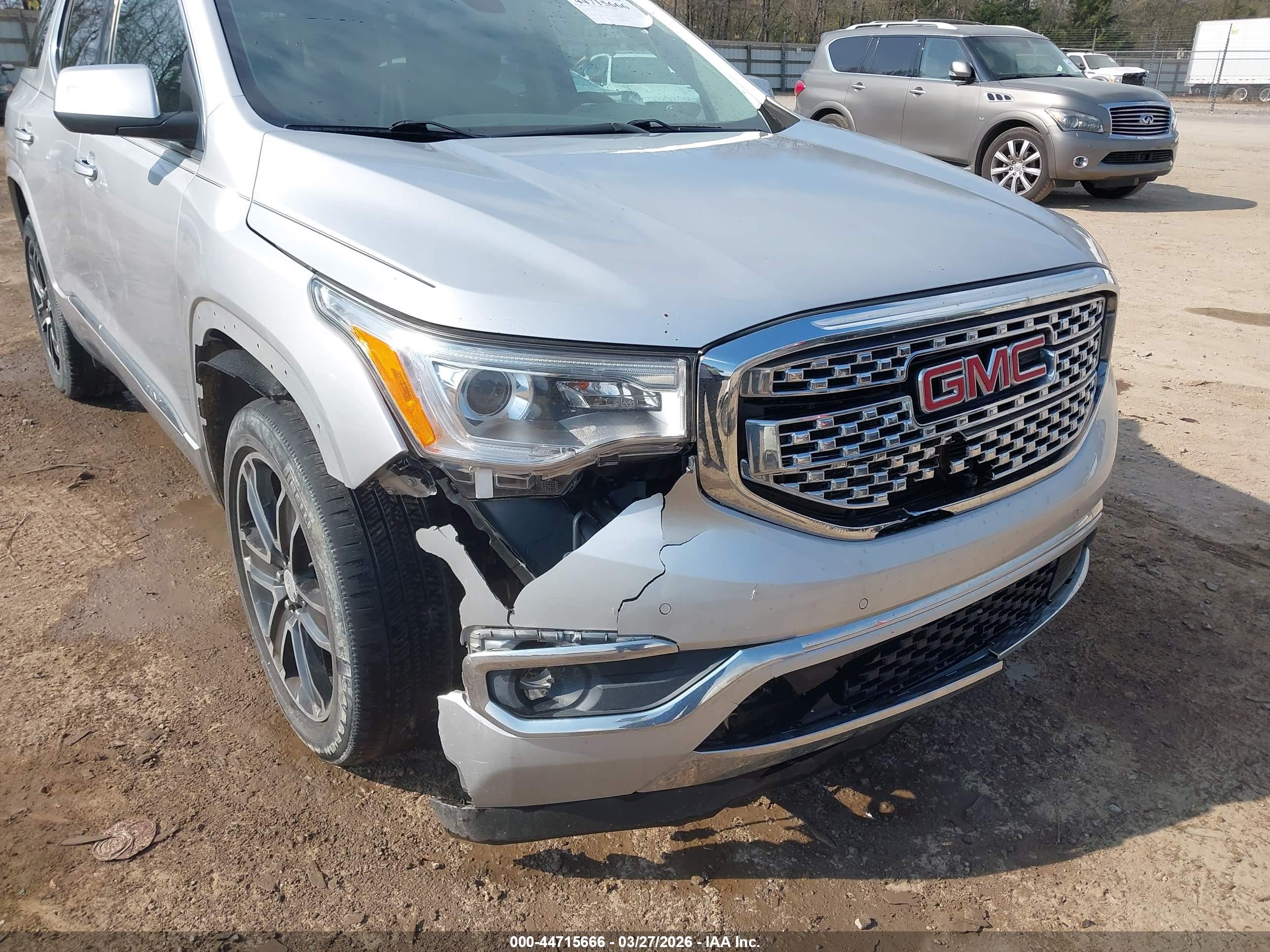 GMC ACADIA image 6