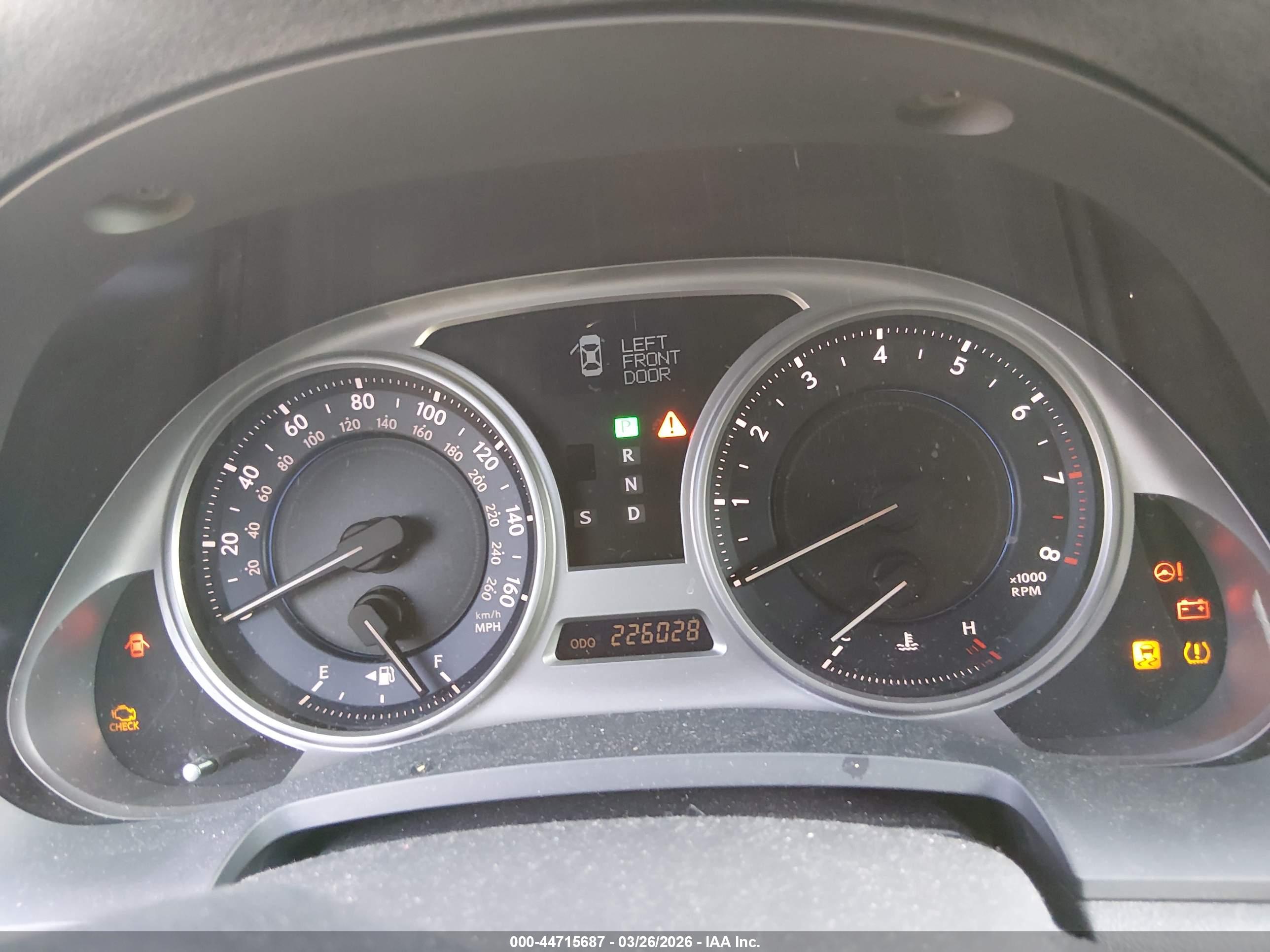 LEXUS IS image 7