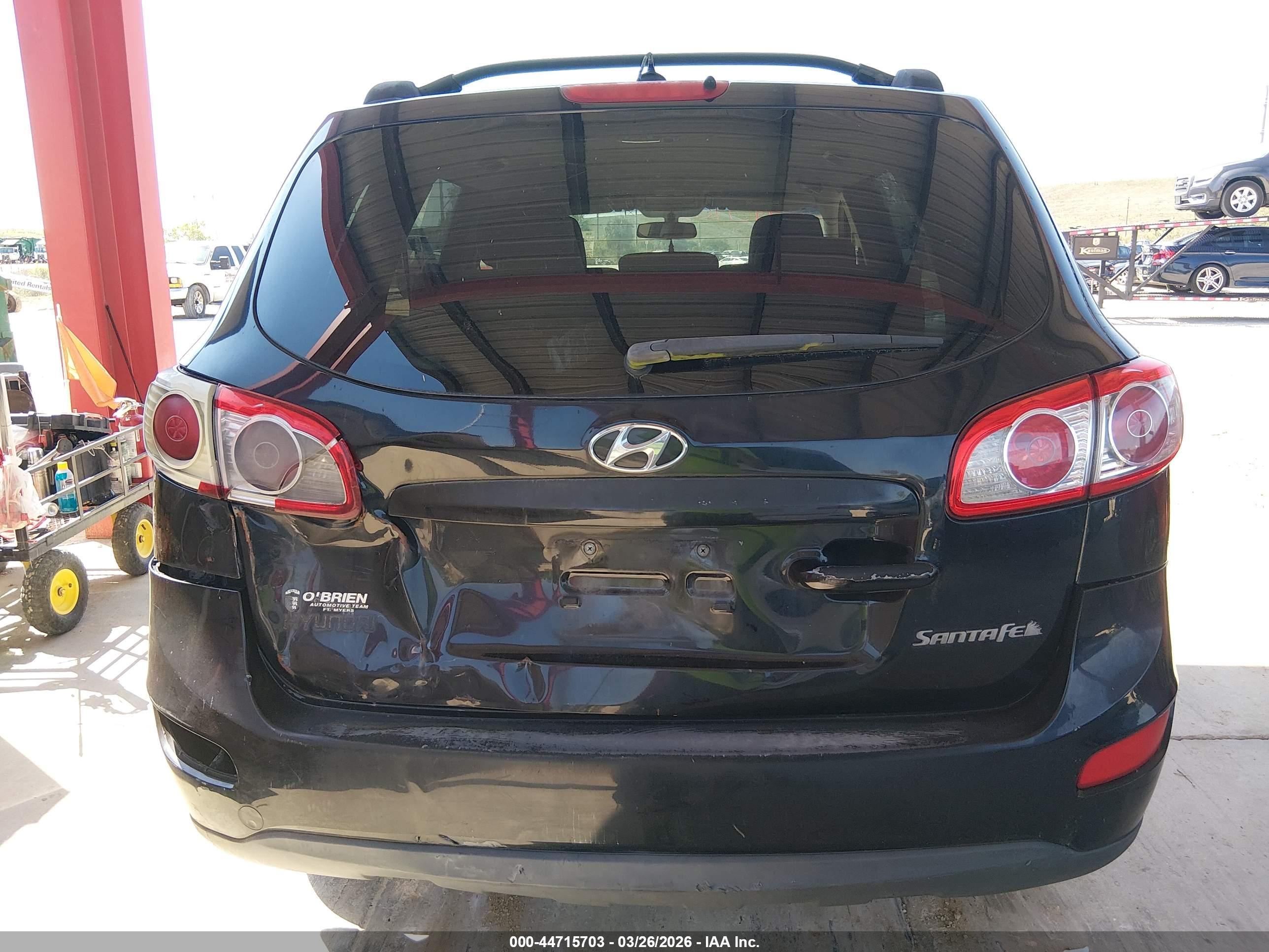 HYUNDAI SANTA image 6
