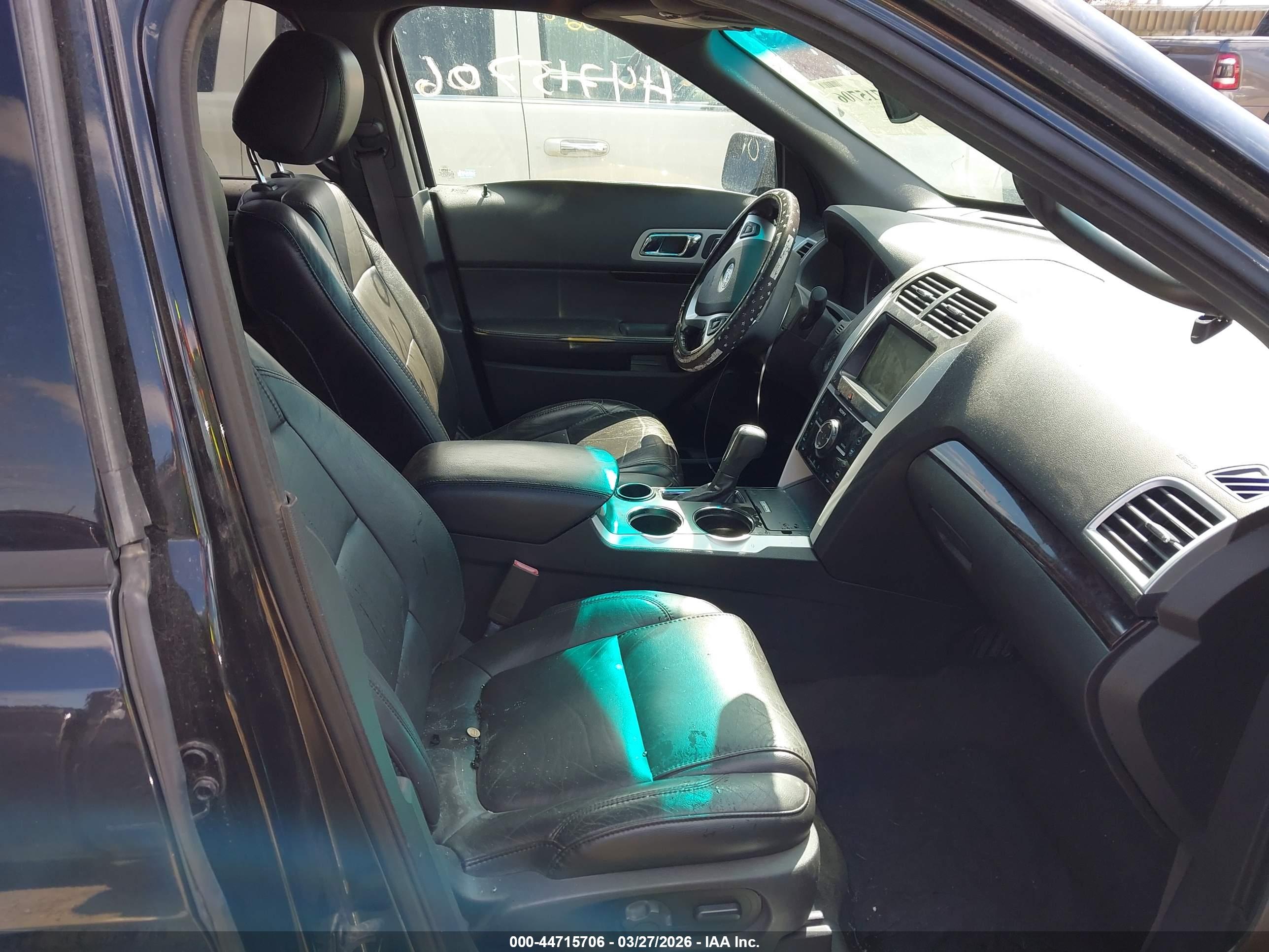 FORD EXPLORER image 5