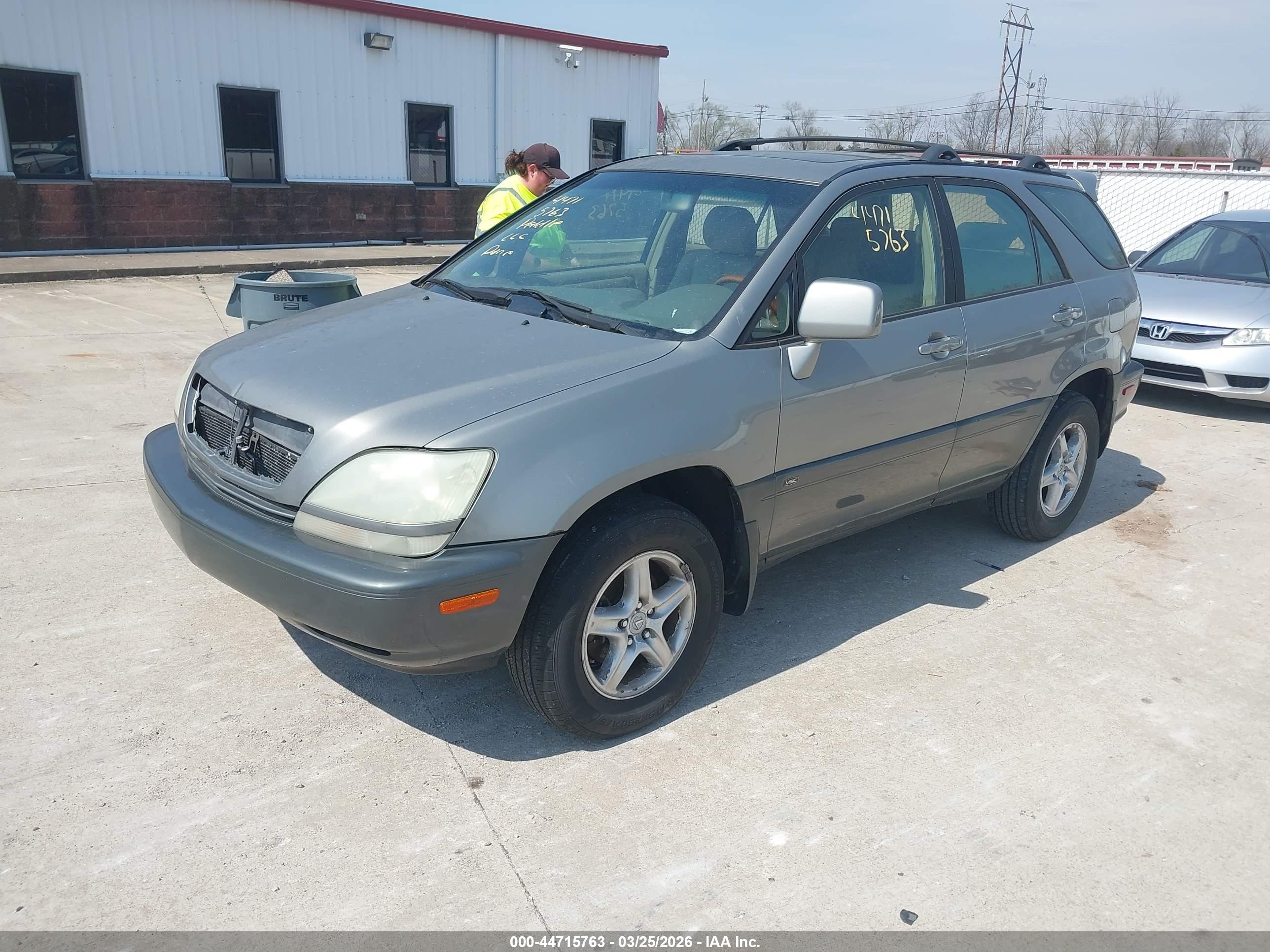 LEXUS RX image 2