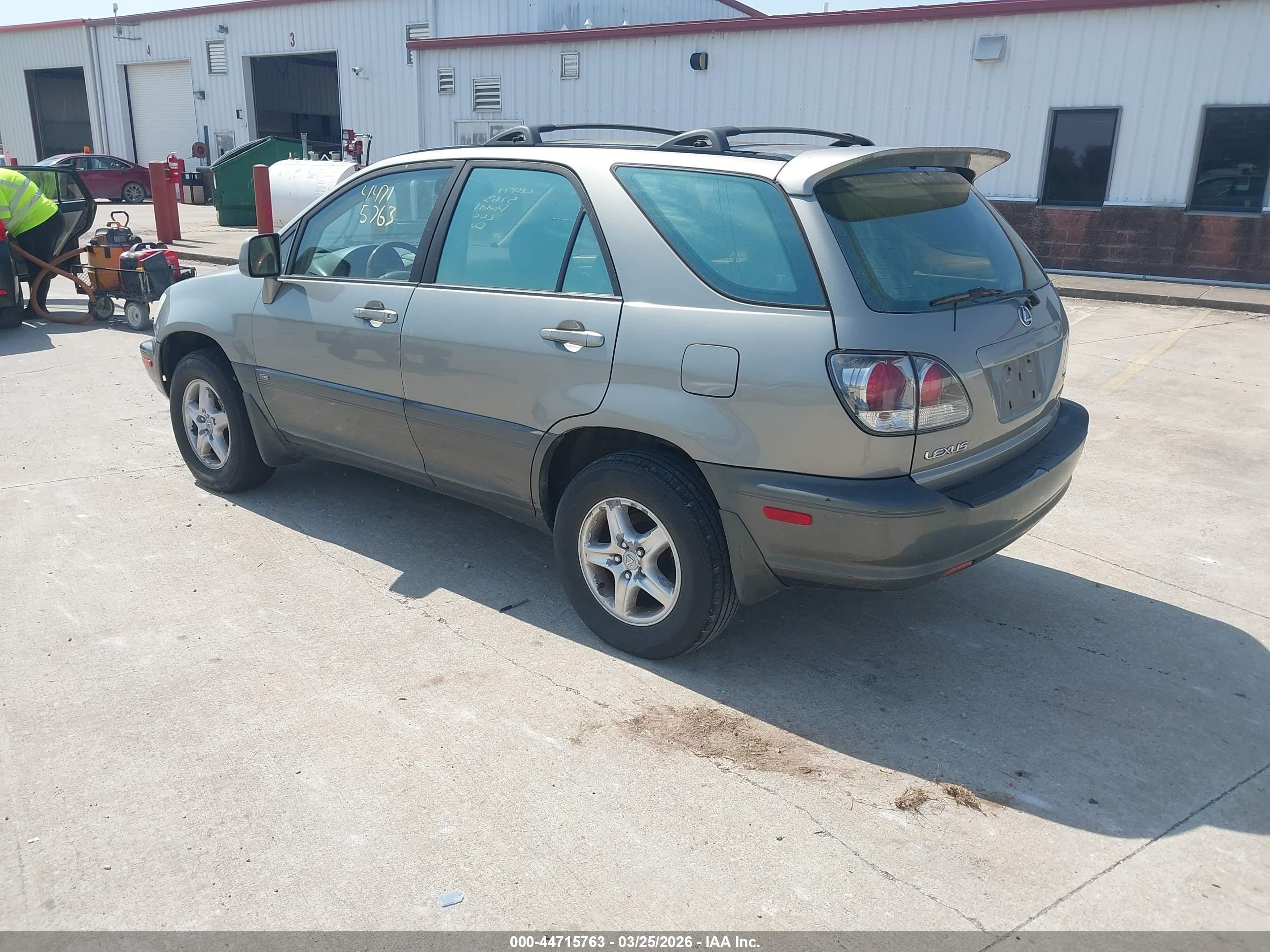 LEXUS RX image 3