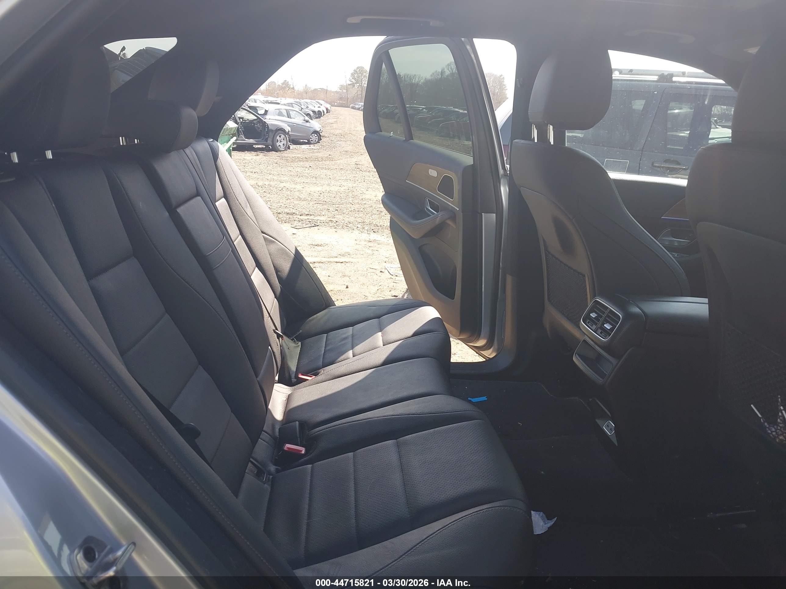 MERCEDES-BENZ GLE image 8