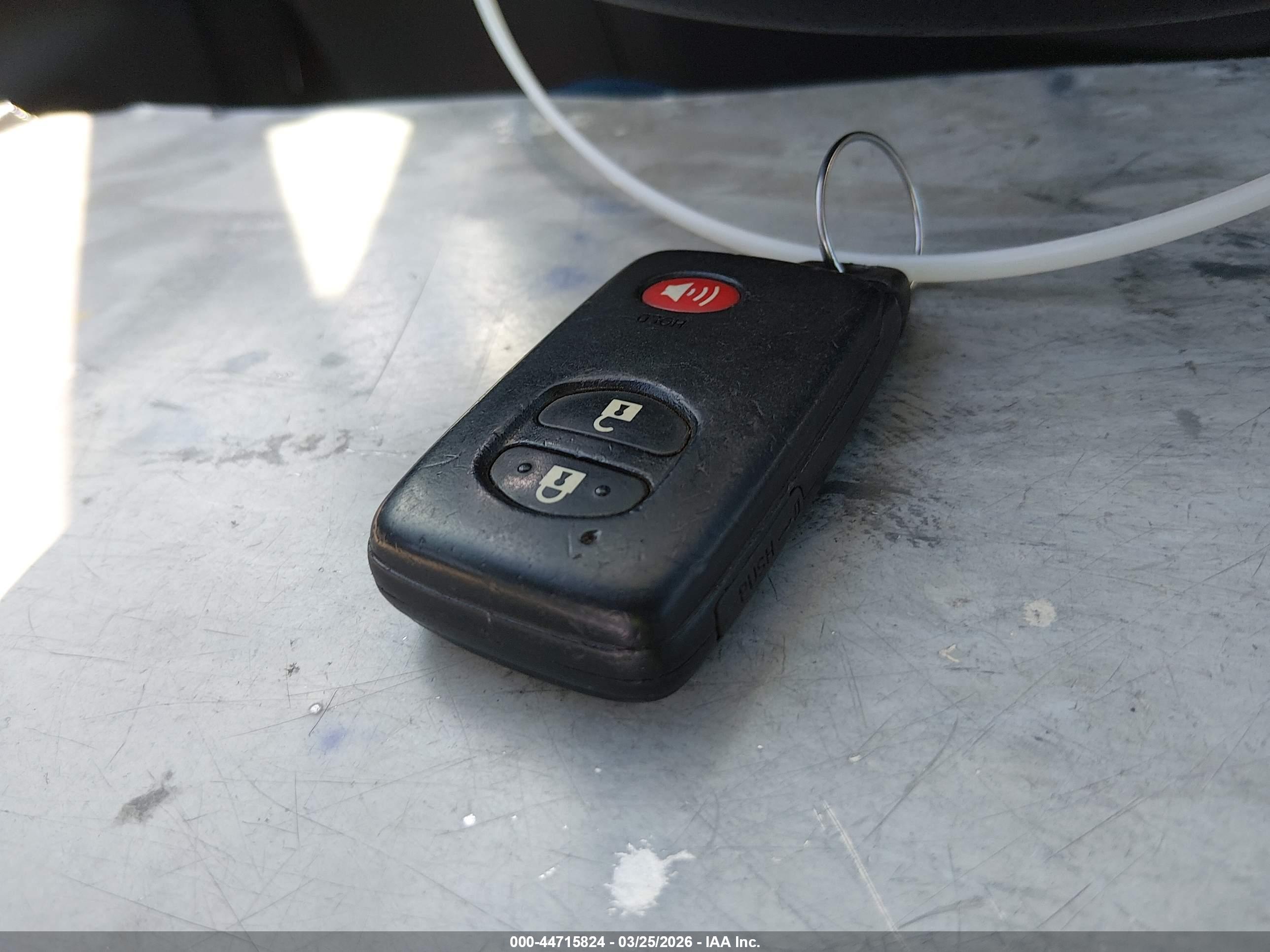 TOYOTA PRIUS image 11