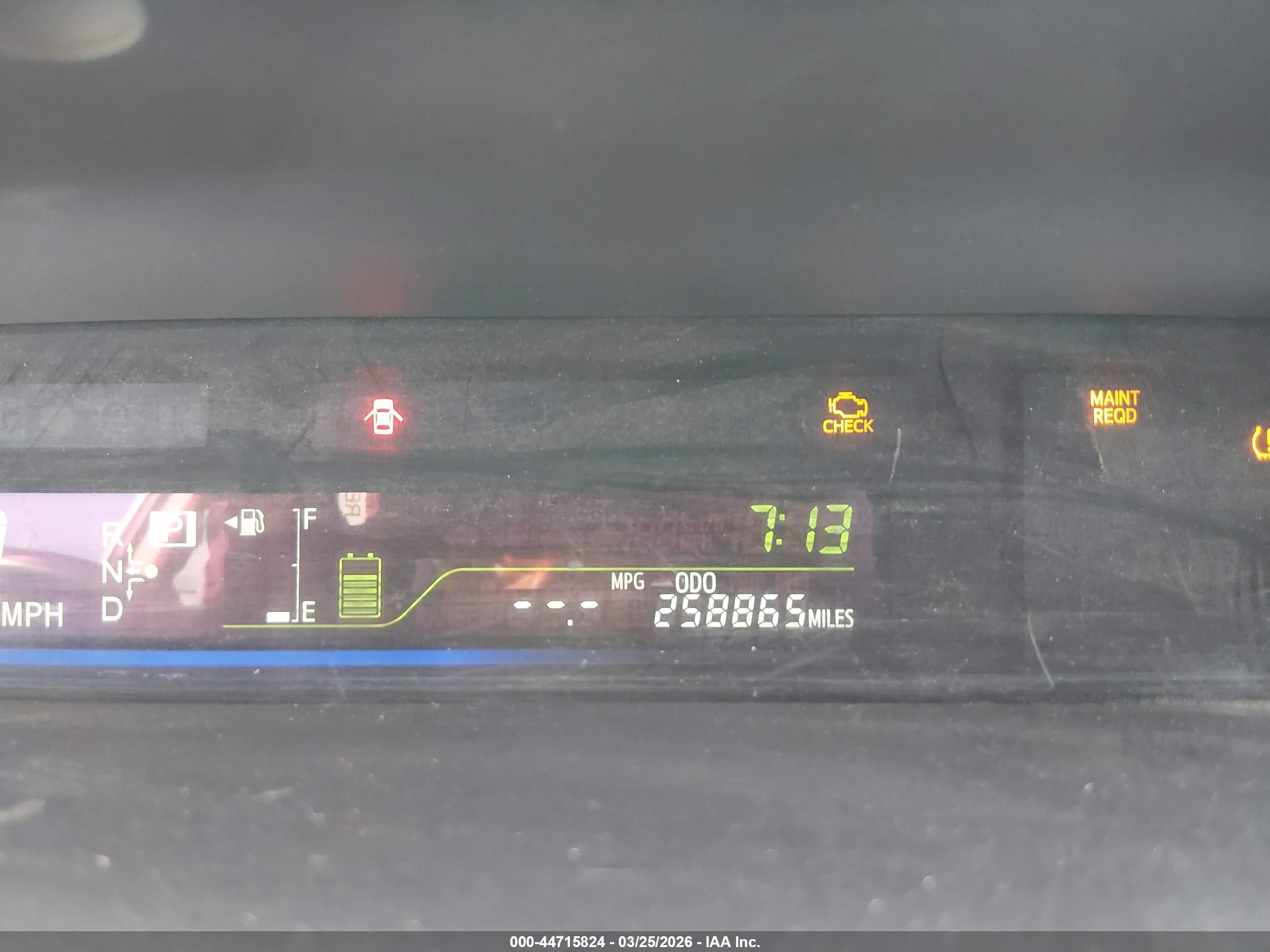 TOYOTA PRIUS image 7