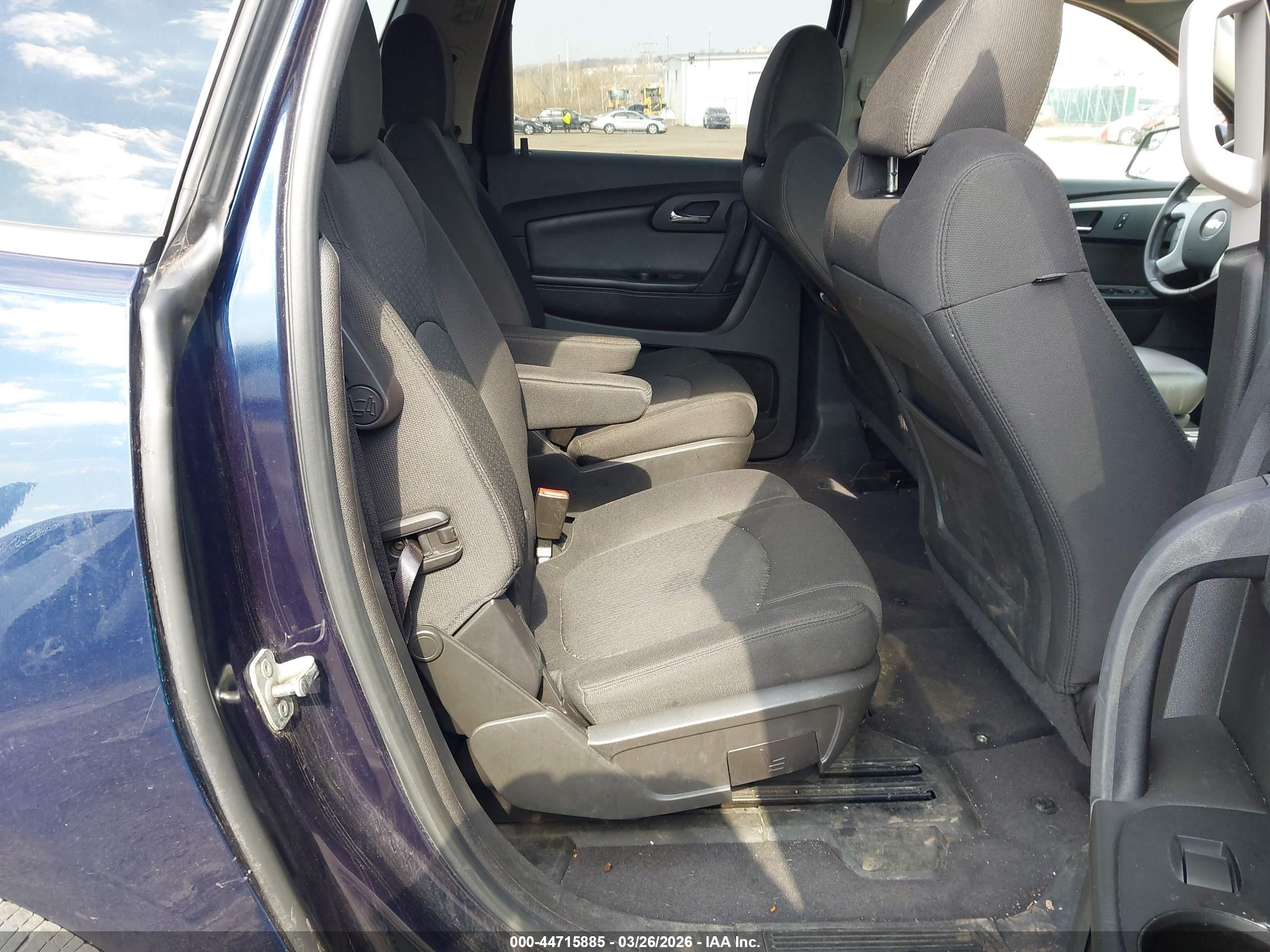 CHEVROLET TRAVERSE image 8