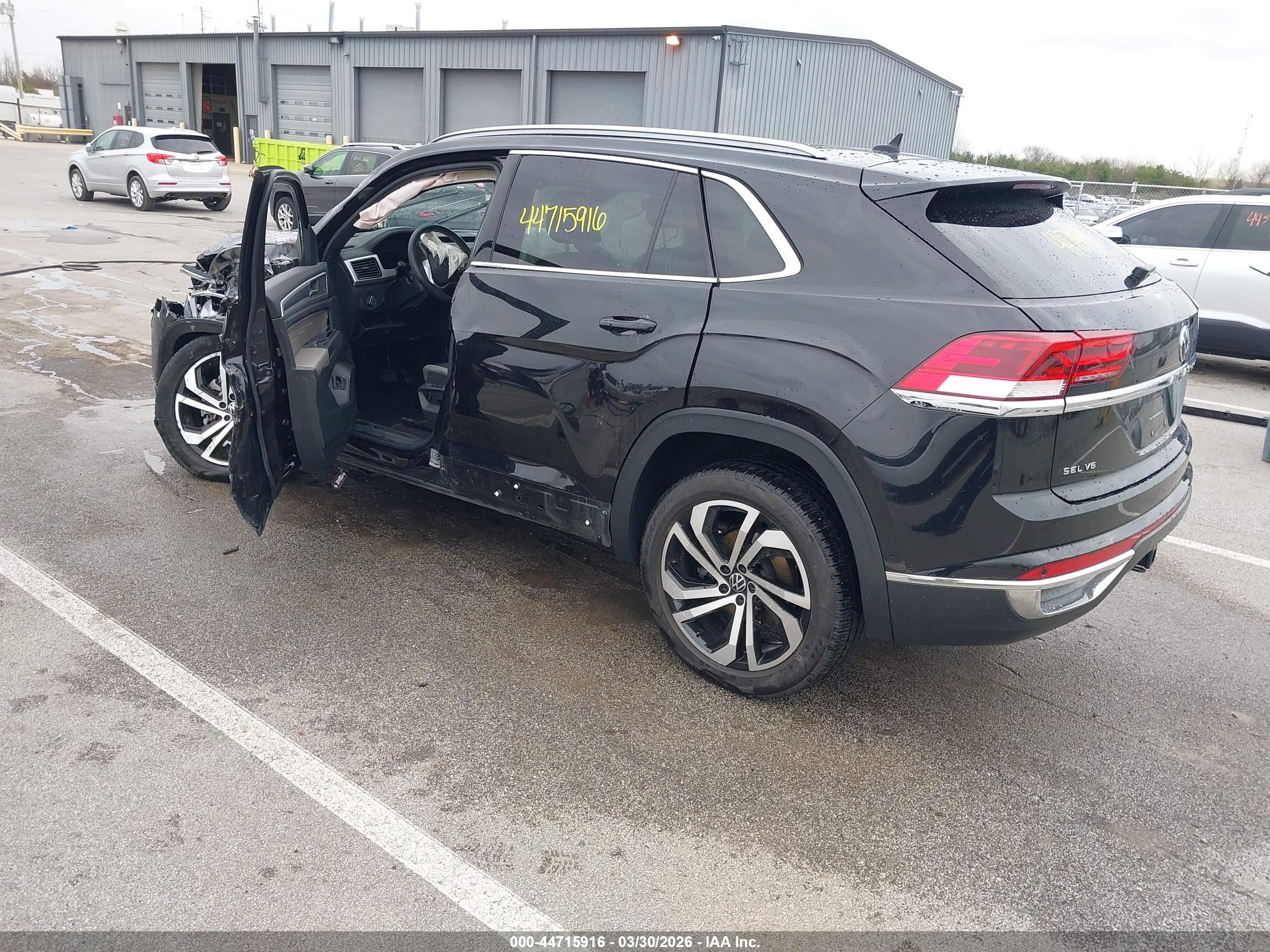 VOLKSWAGEN ATLAS image 3