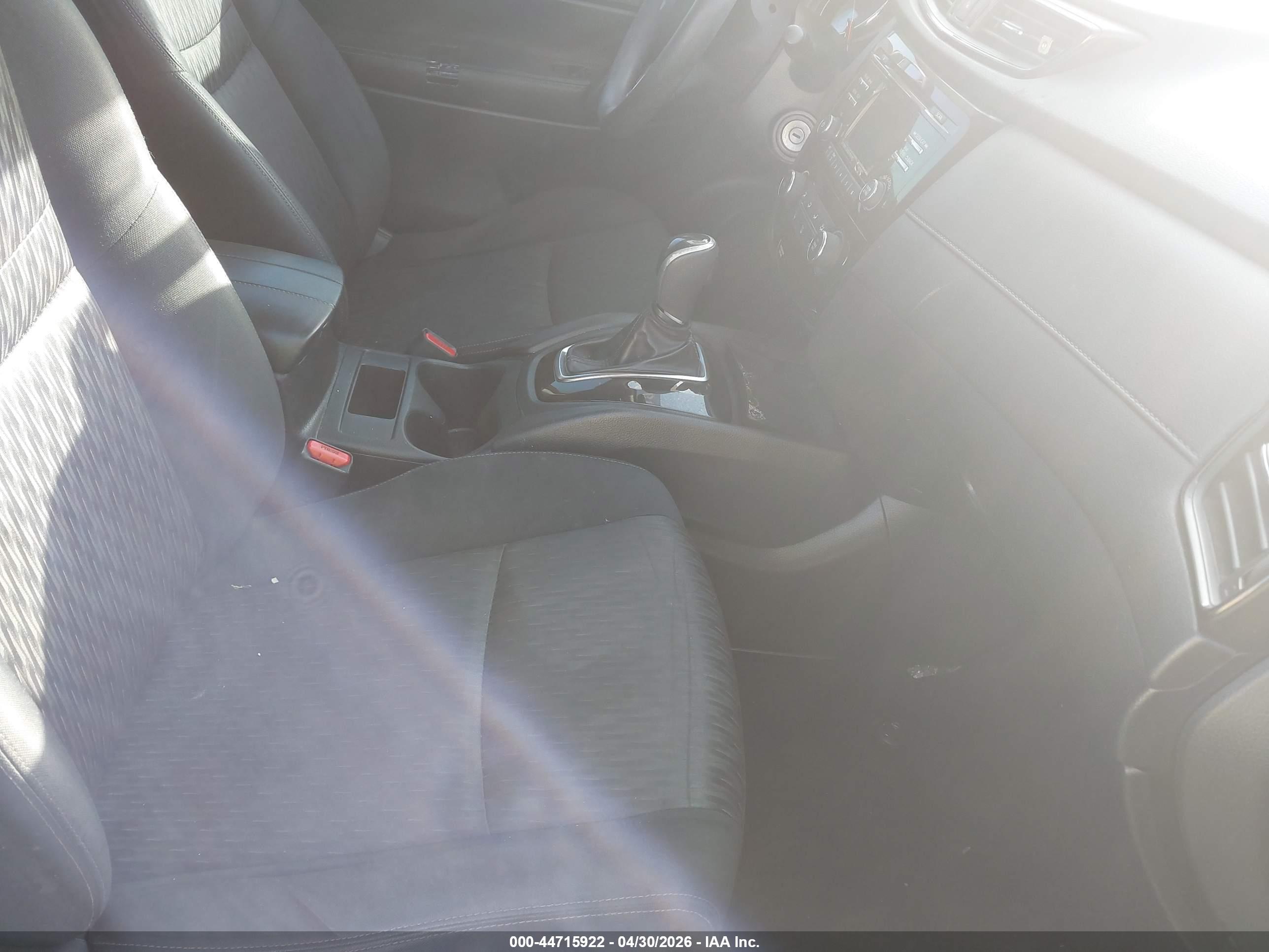 NISSAN ROGUE image 5