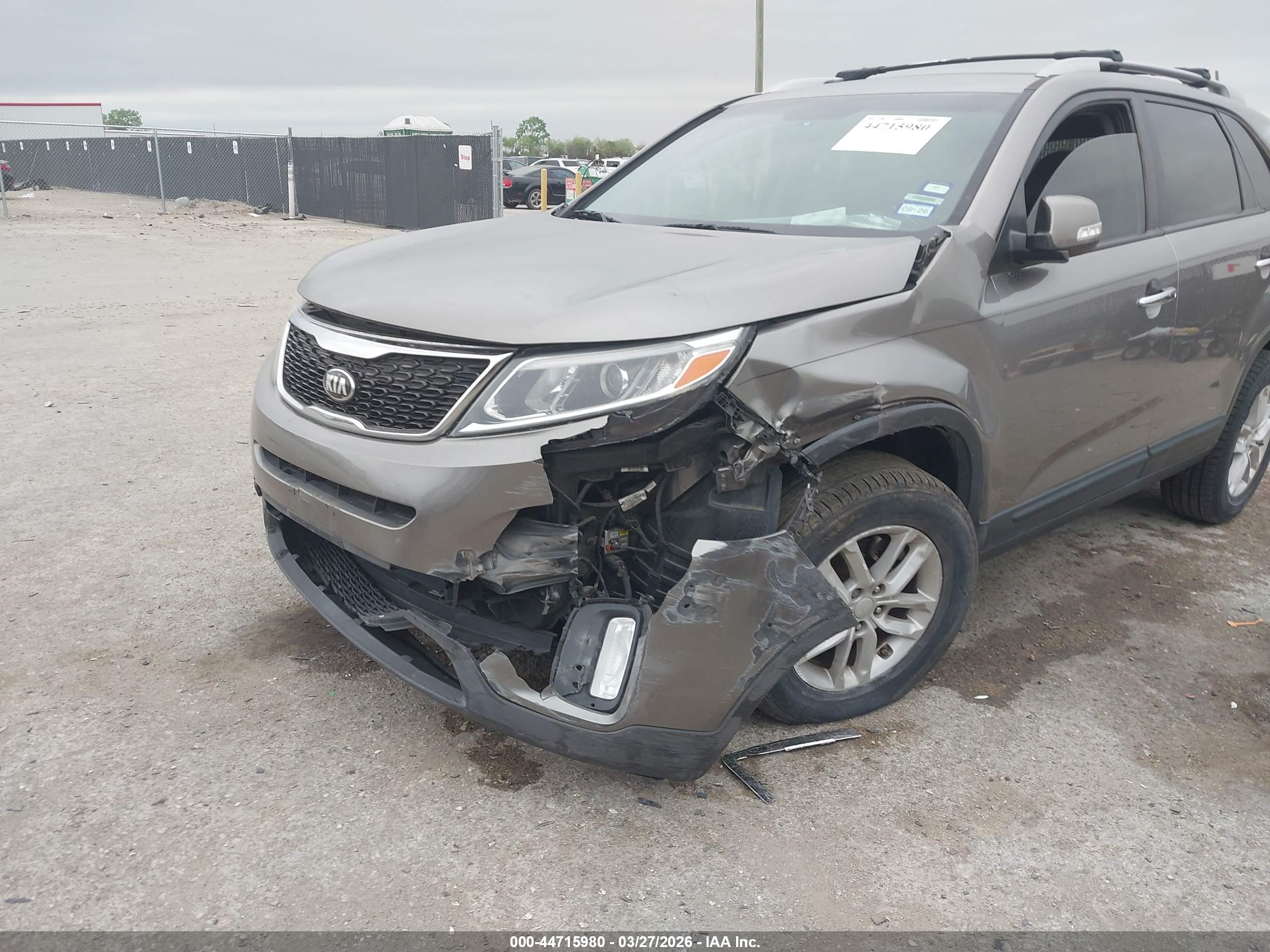 KIA SORENTO image 6