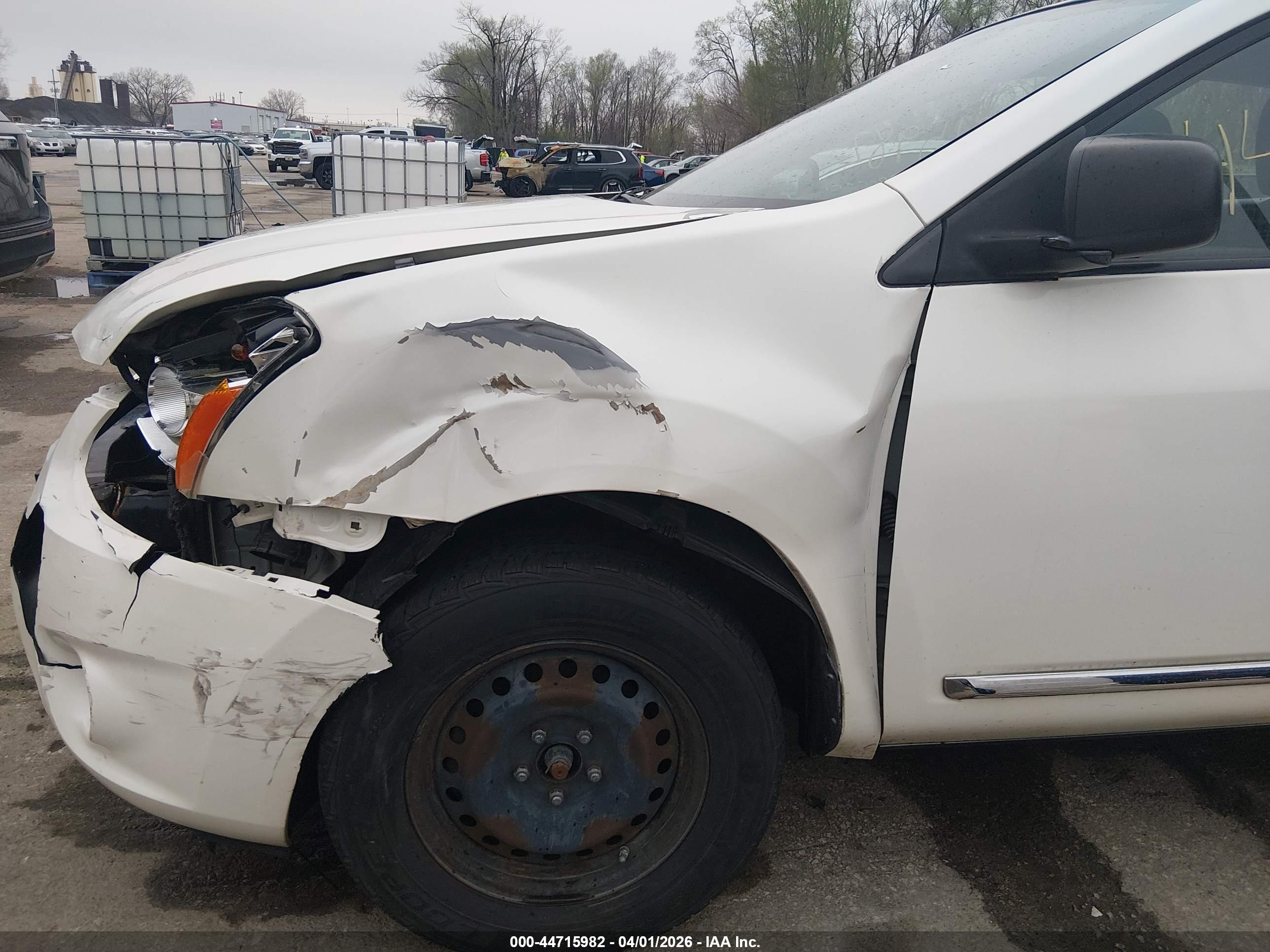 NISSAN ROGUE image 6