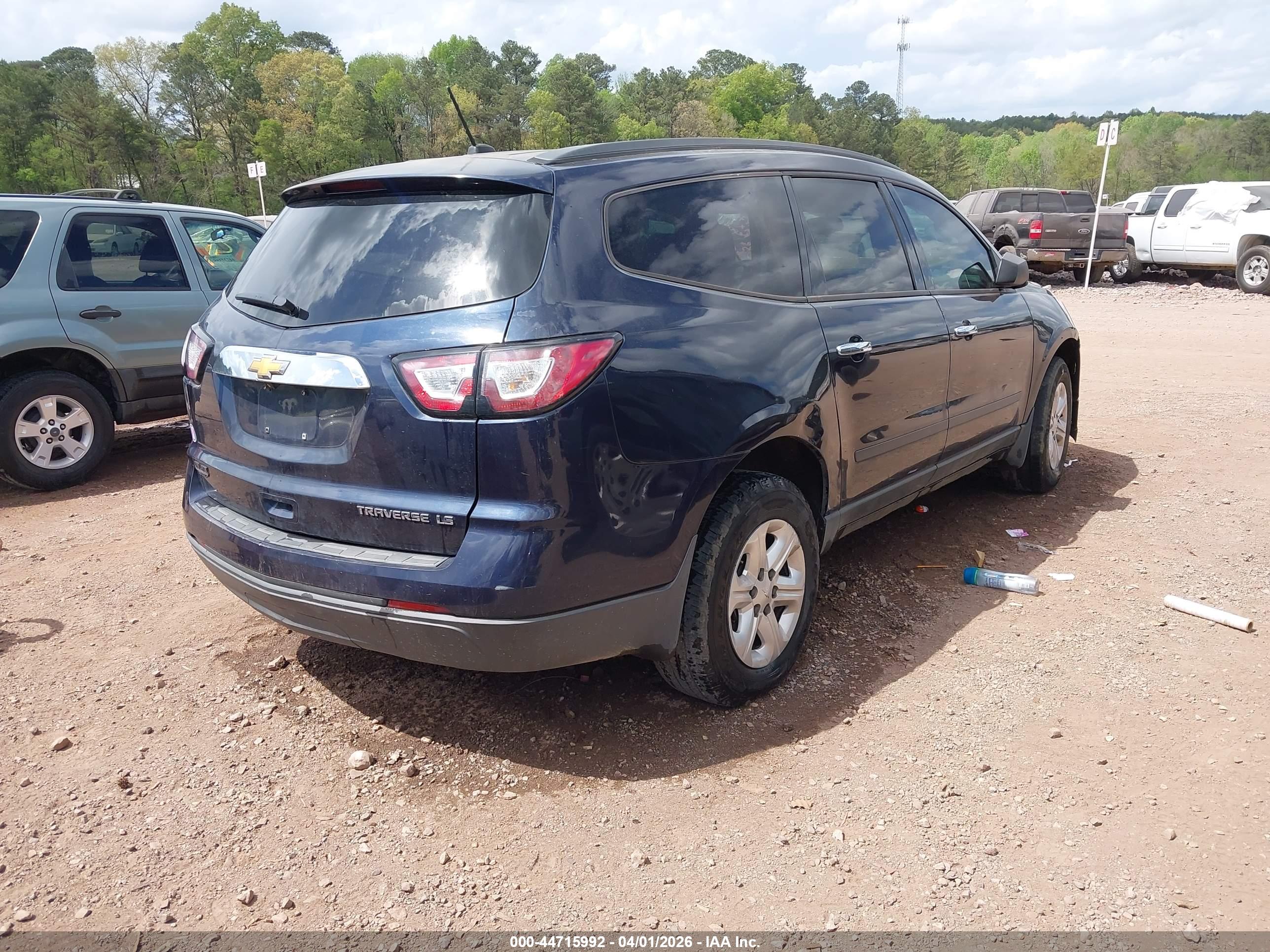 CHEVROLET TRAVERSE image 4
