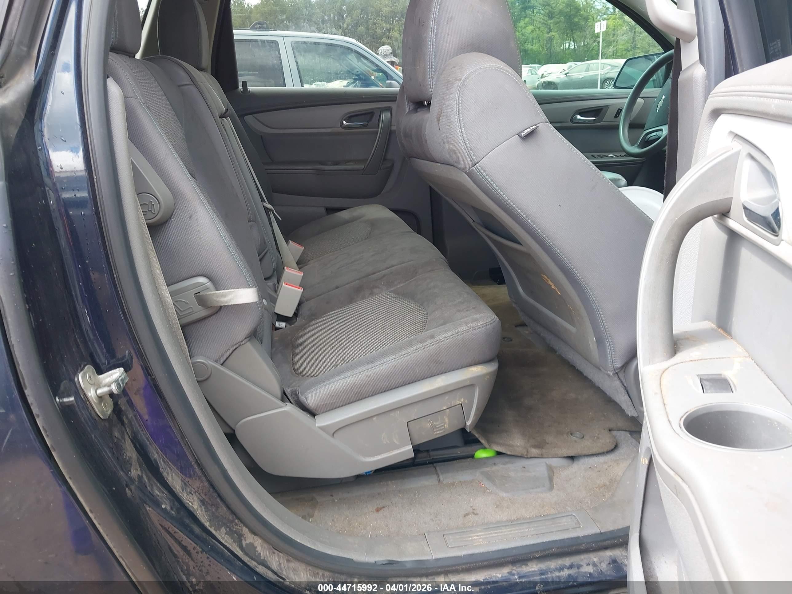 CHEVROLET TRAVERSE image 8