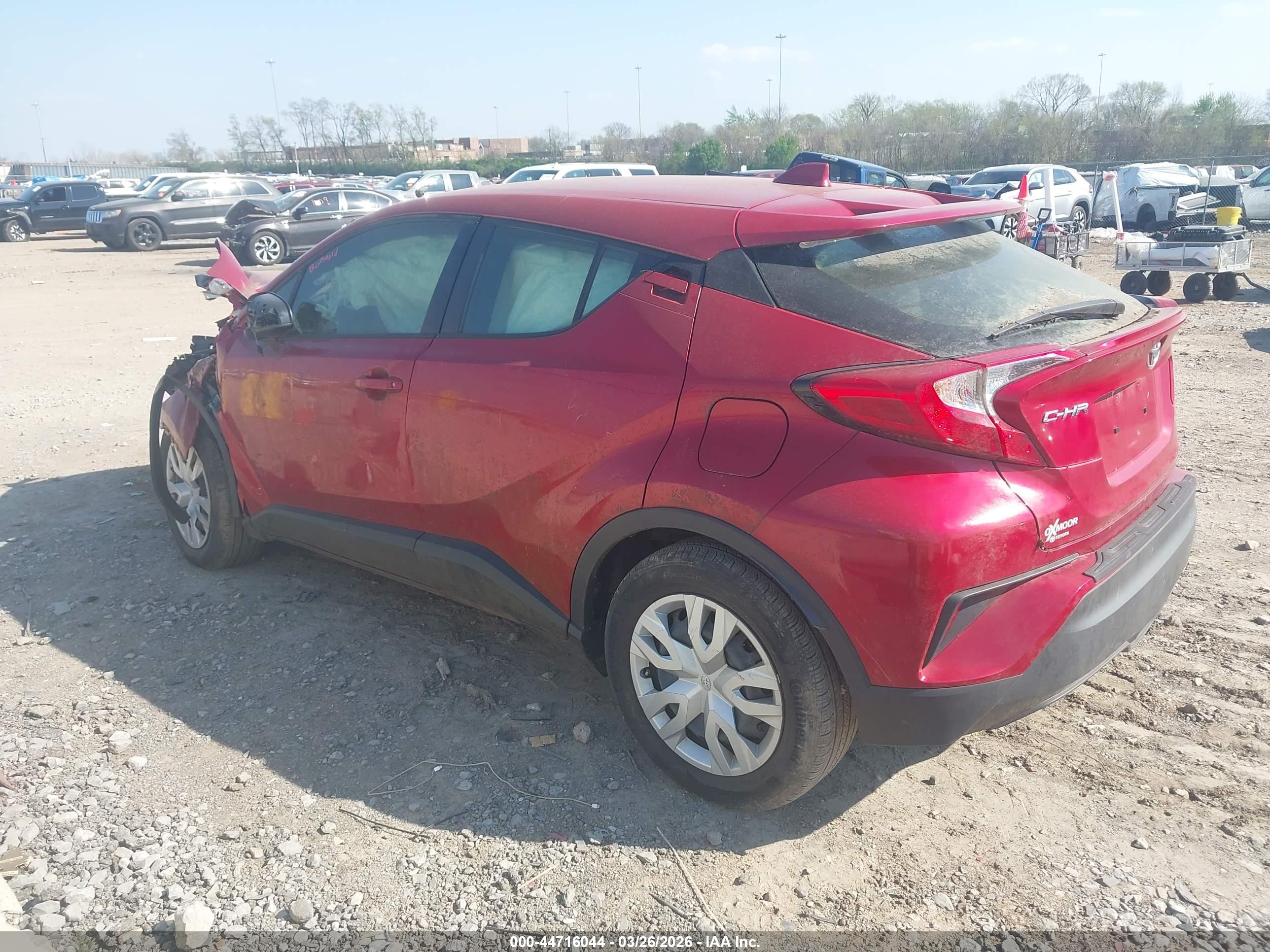 TOYOTA C-HR image 3