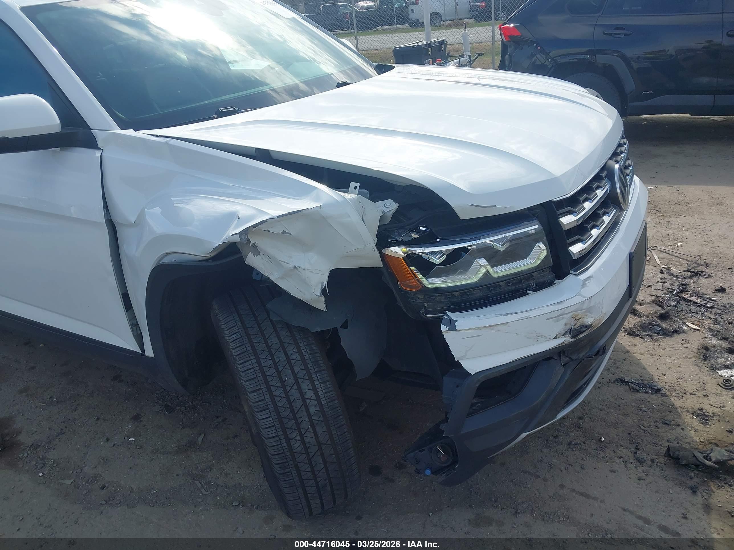 VOLKSWAGEN ATLAS image 6