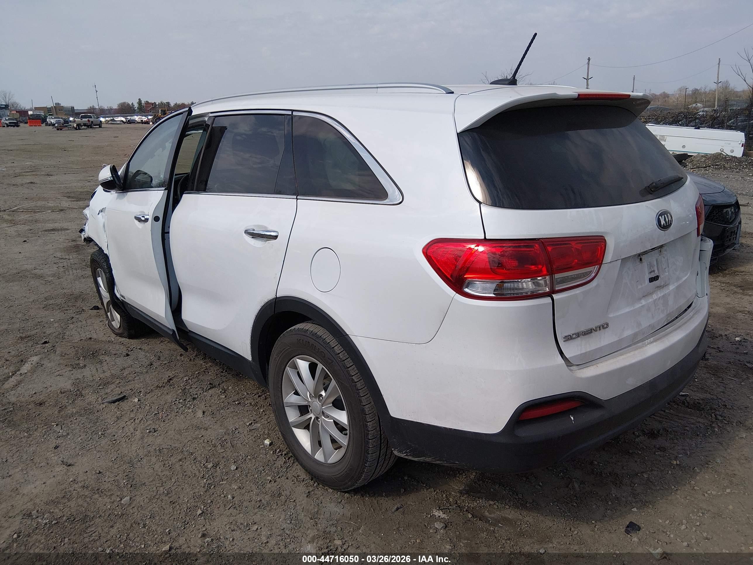 KIA SORENTO image 3