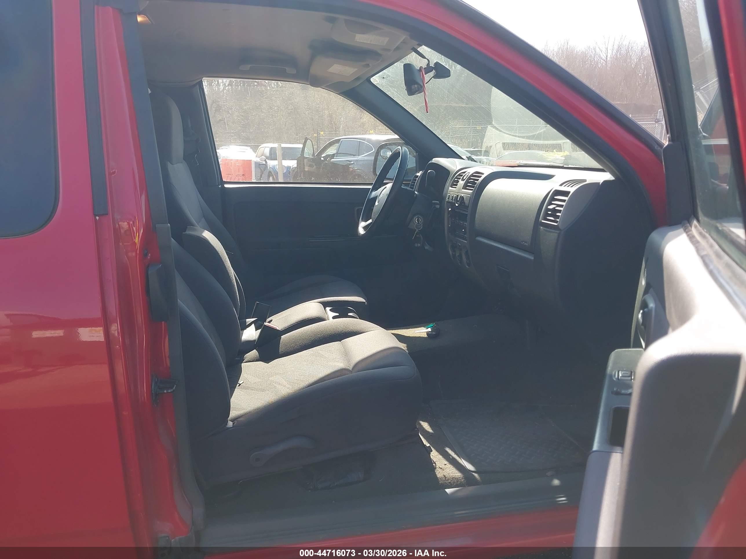 CHEVROLET COLORADO image 5
