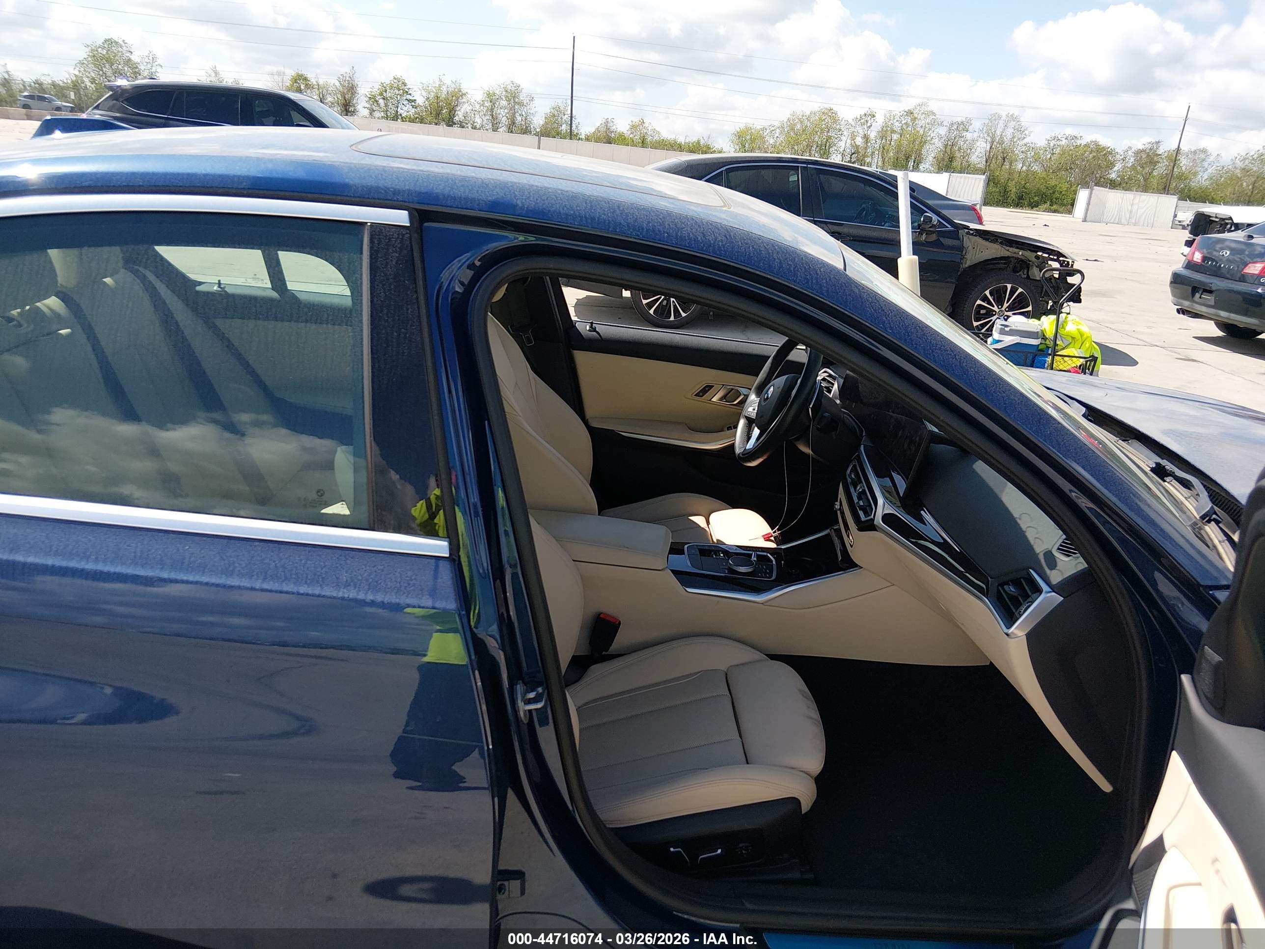 BMW 330I image 5