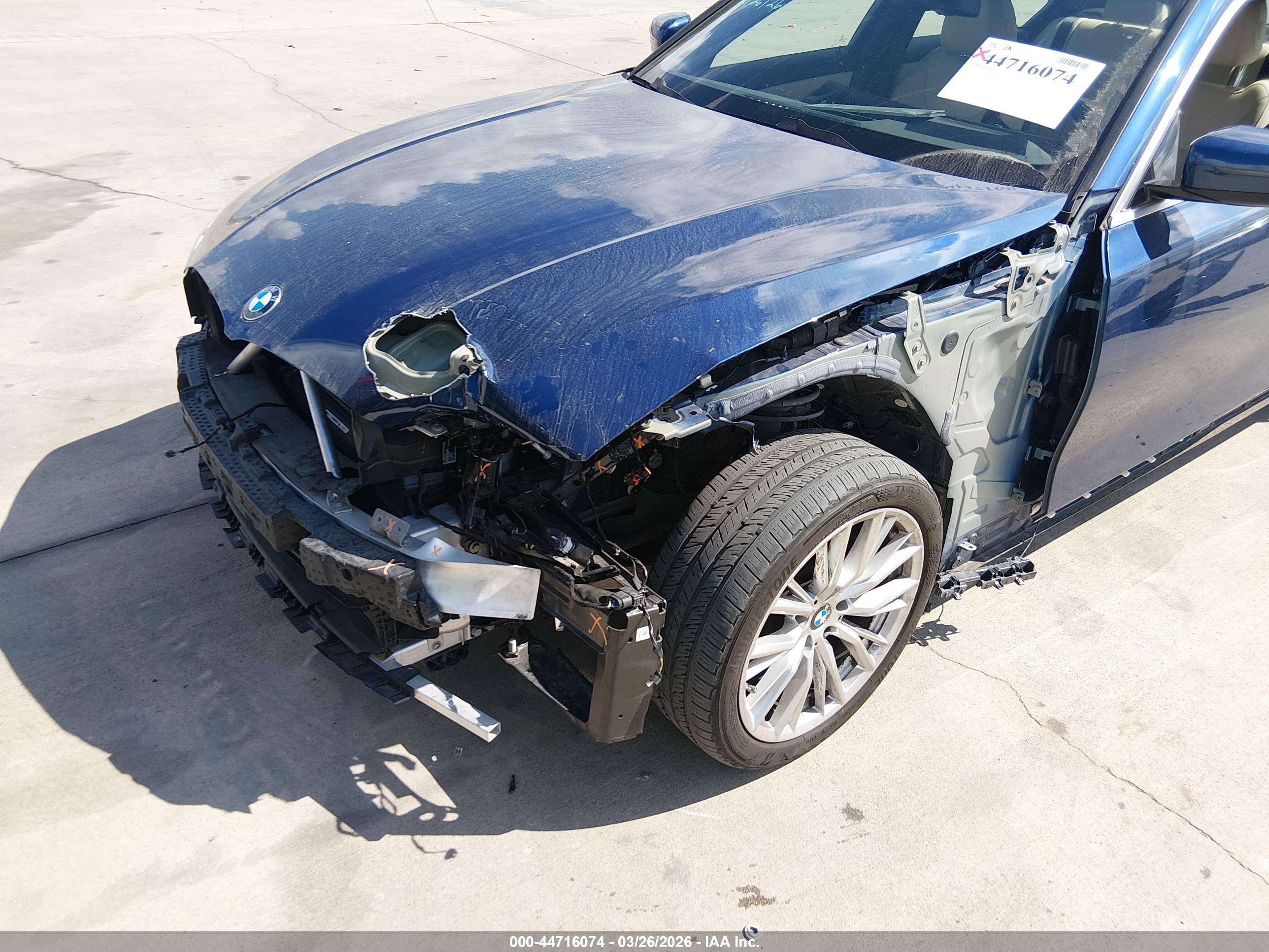 BMW 330I image 6